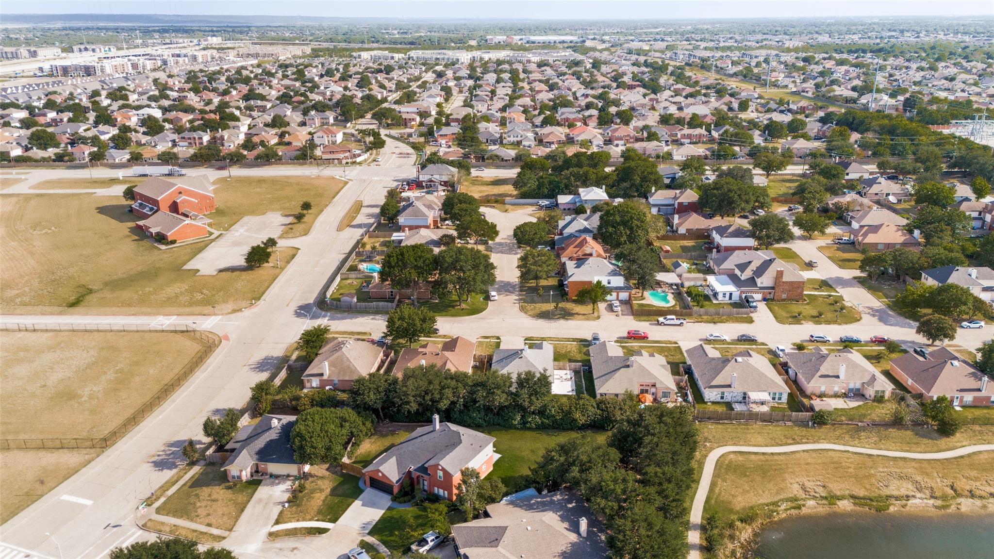 main property photo 14