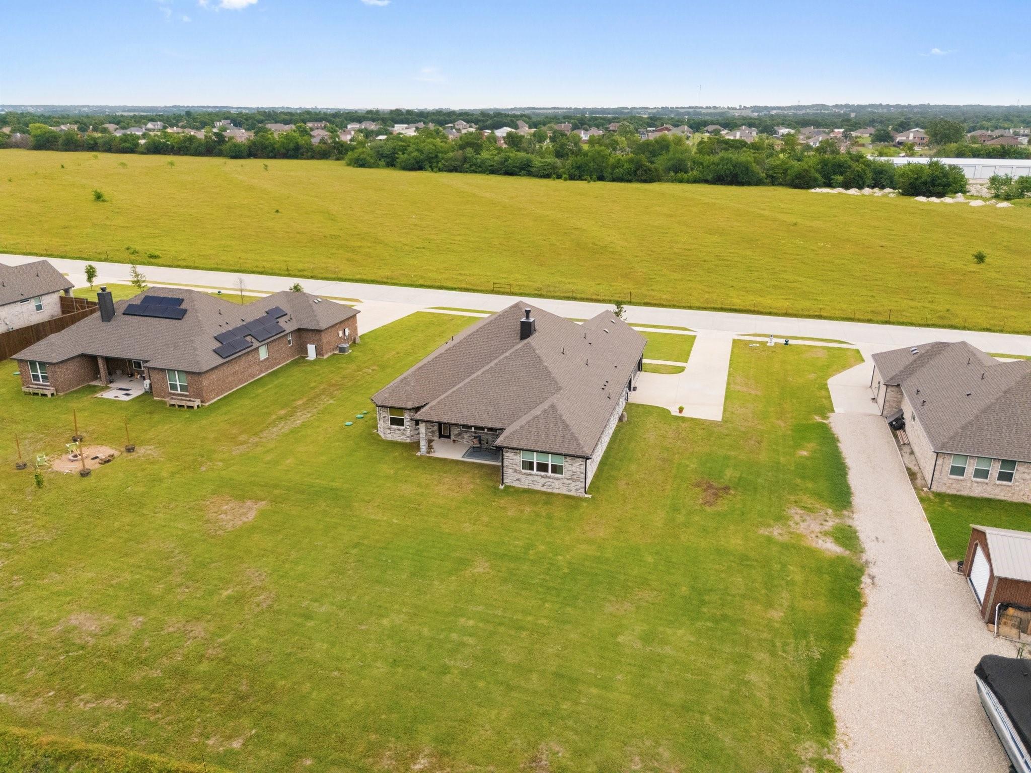 main property photo 31