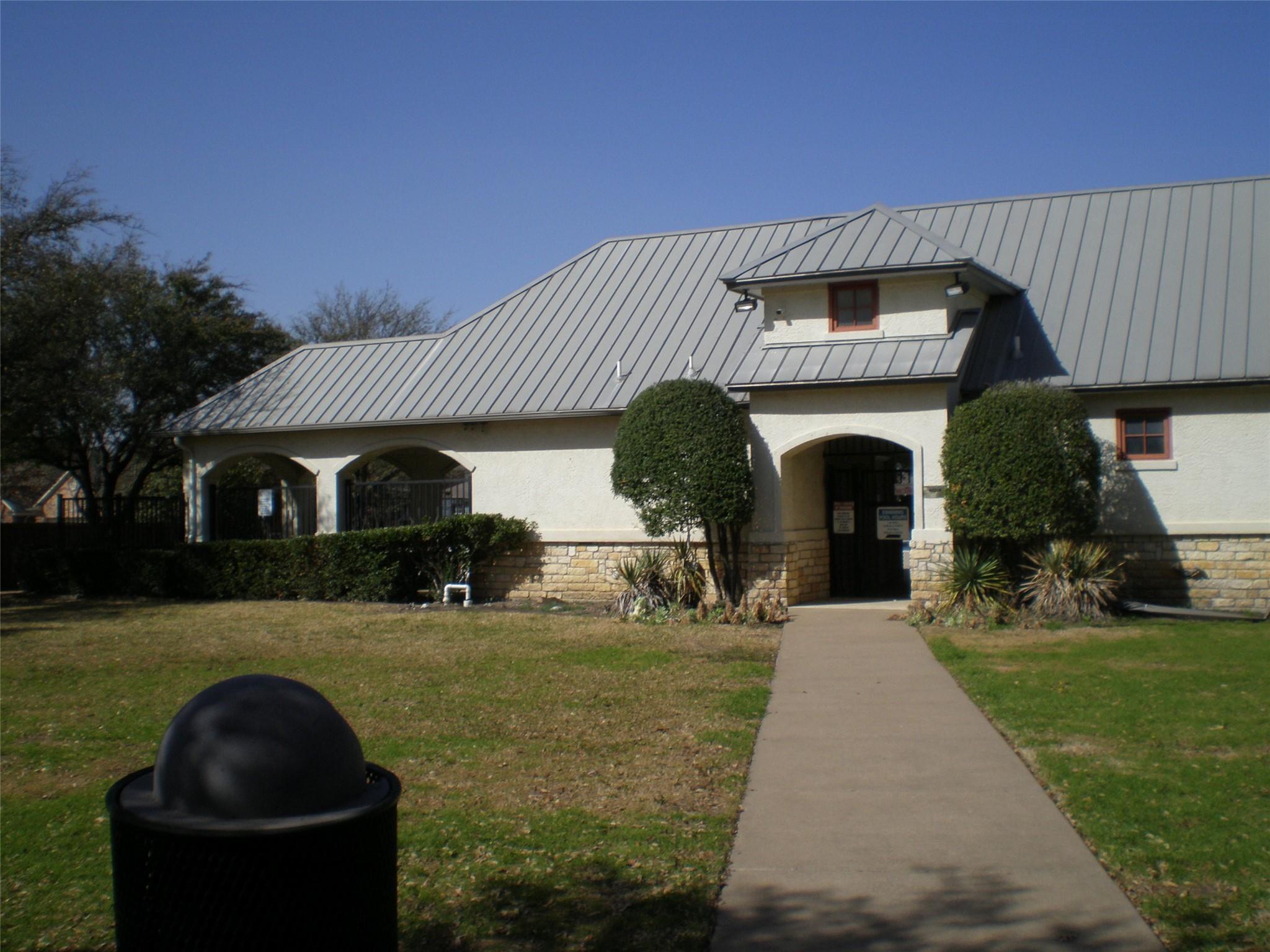 main property photo 21