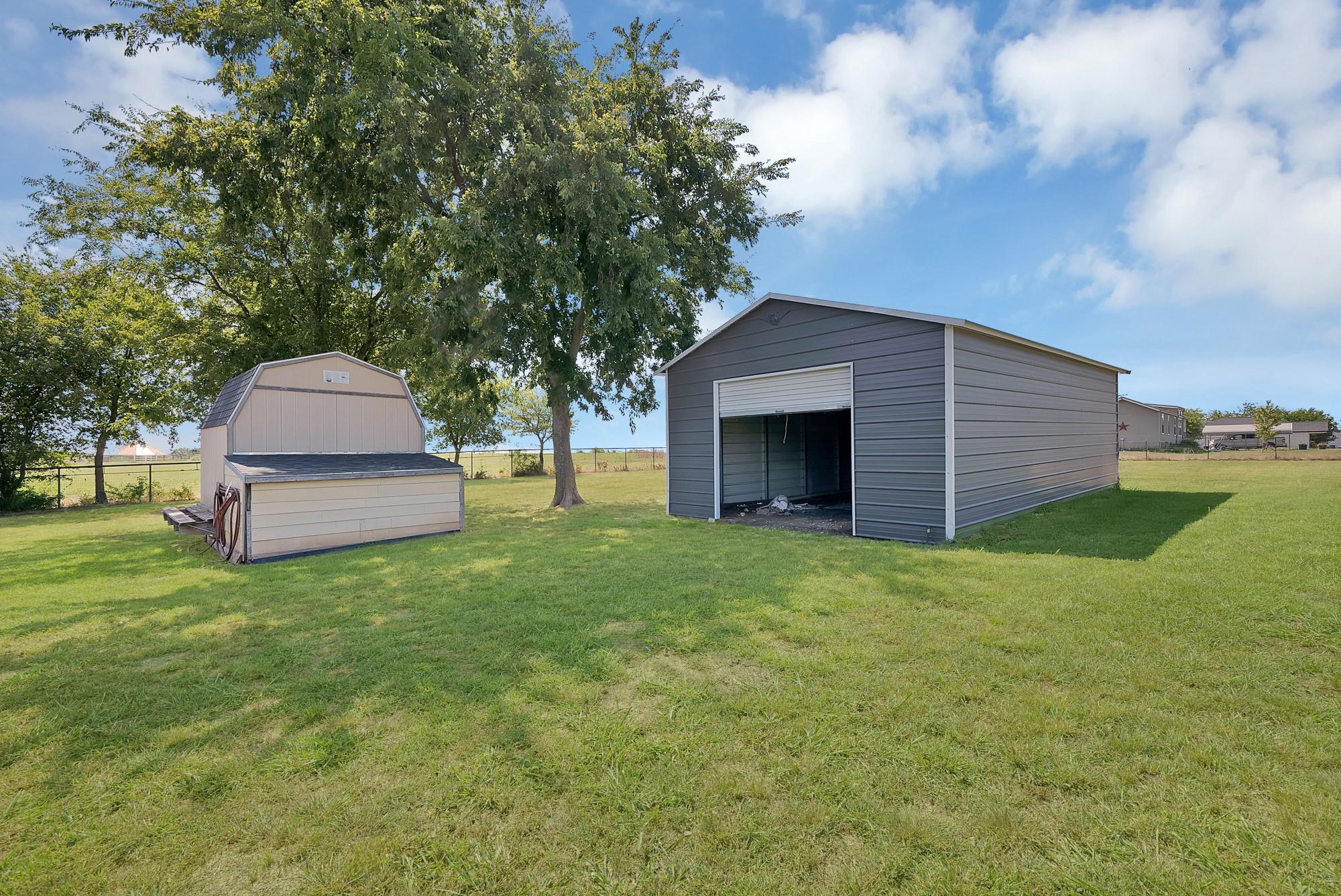 main property photo 29
