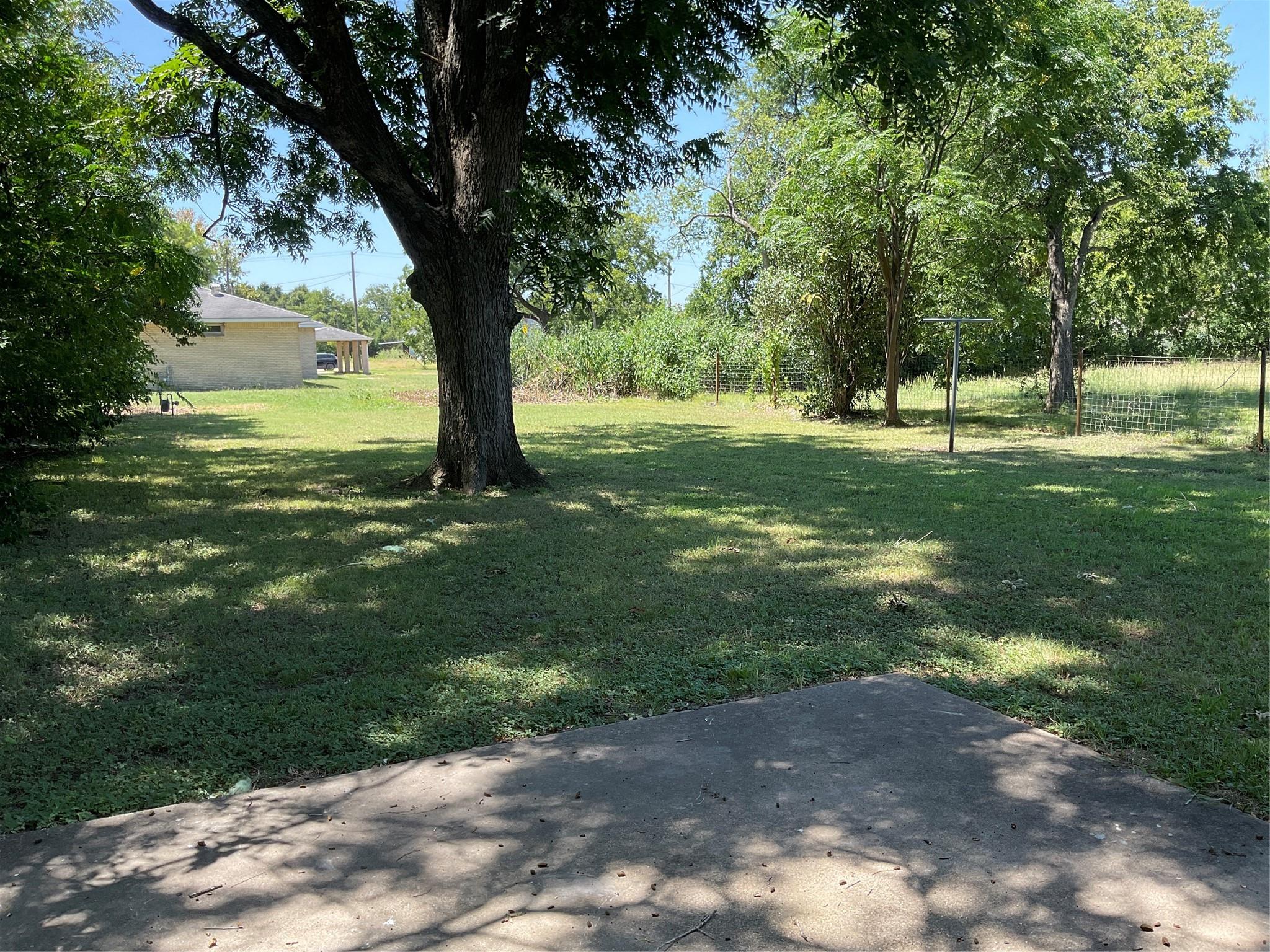 main property photo 12