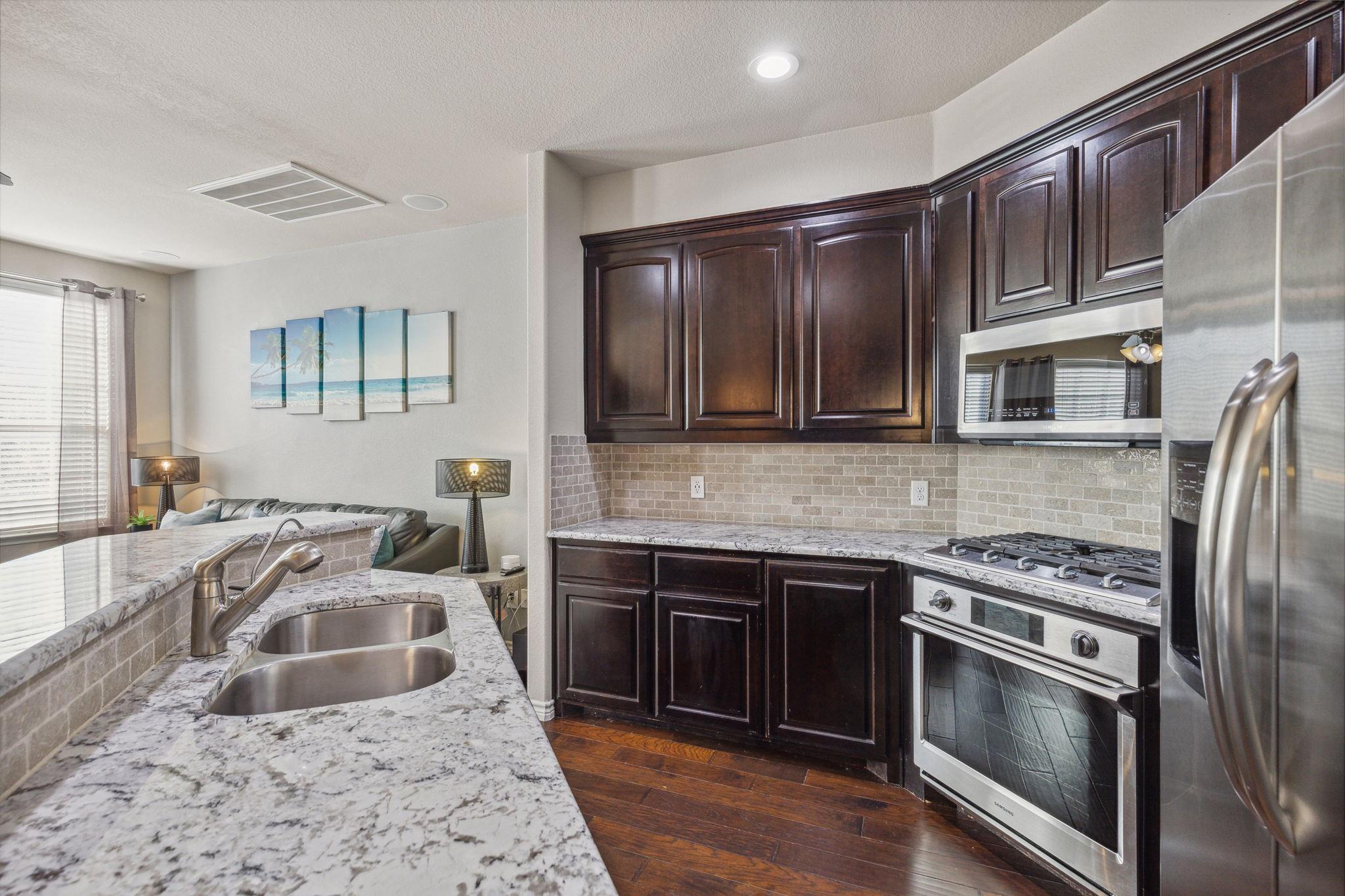 property viewer photo 12