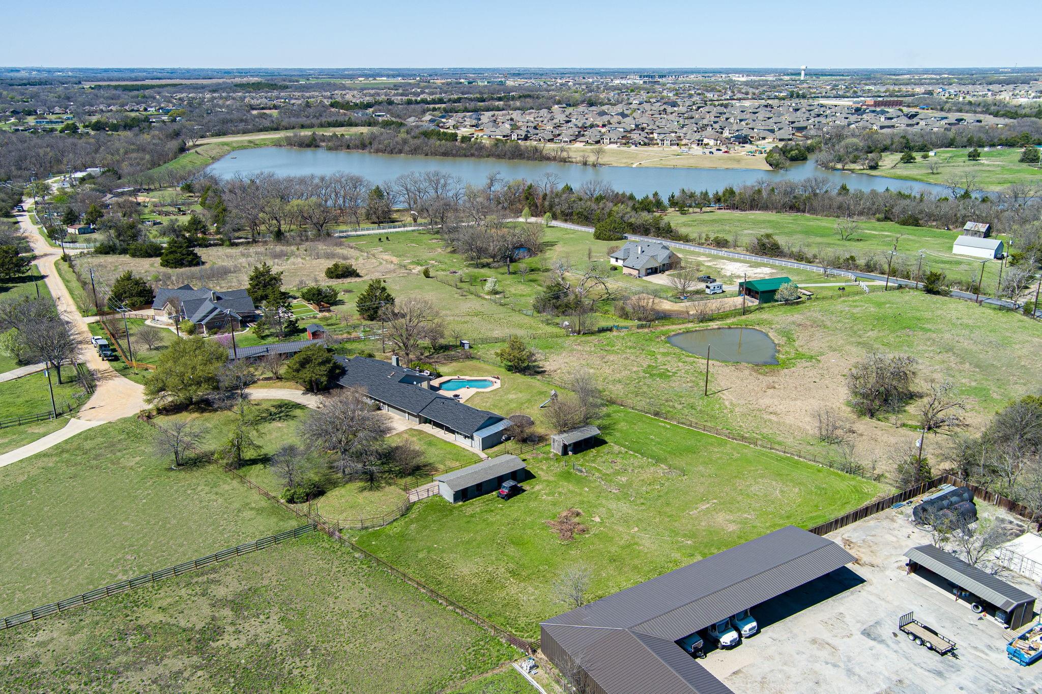 main property photo 8