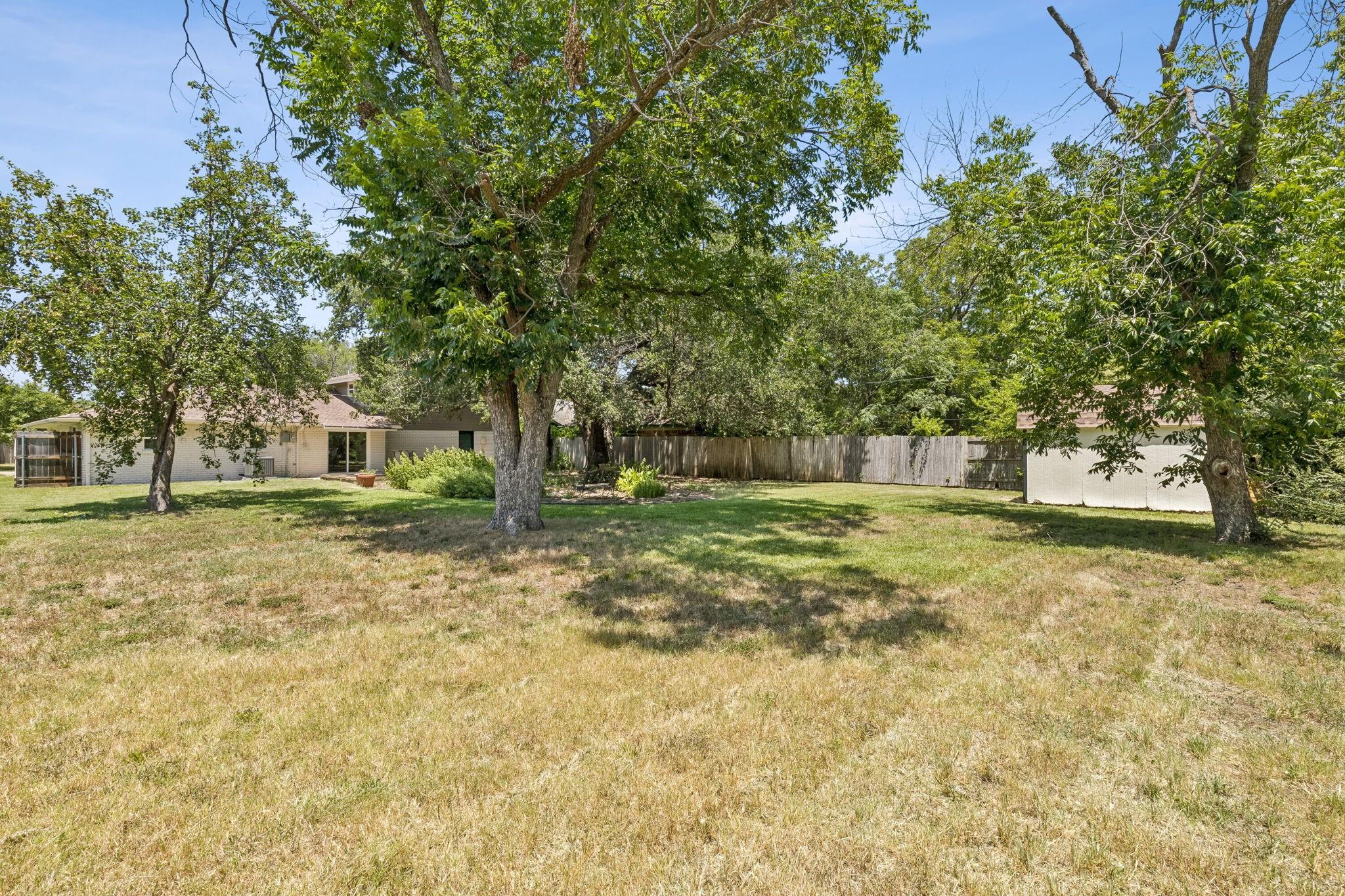 property viewer photo 23