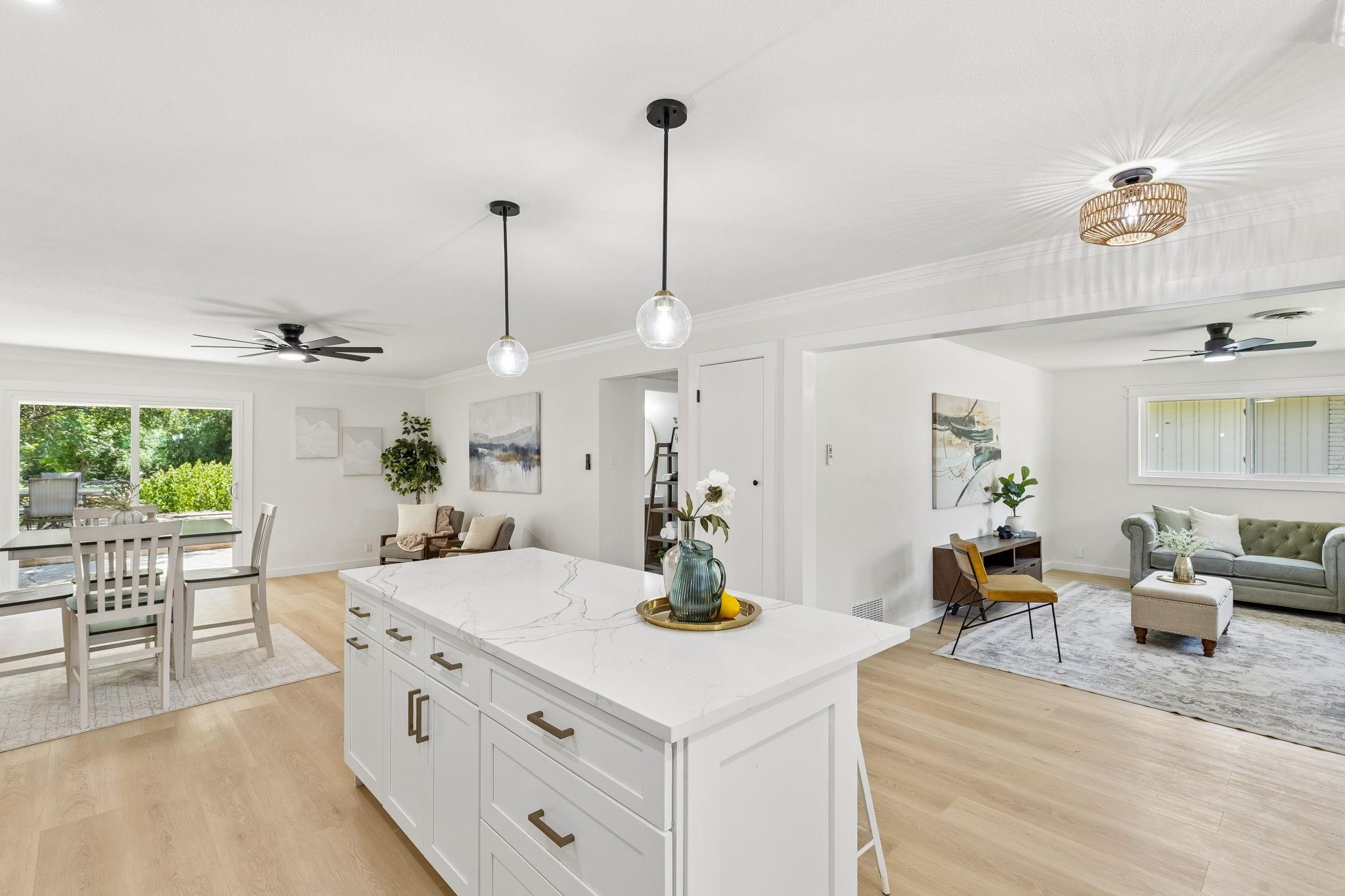 property viewer photo 4