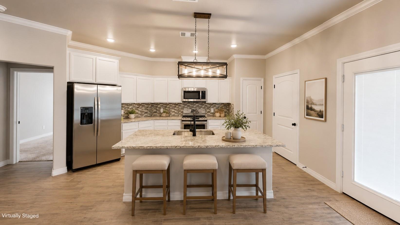 main property photo 17