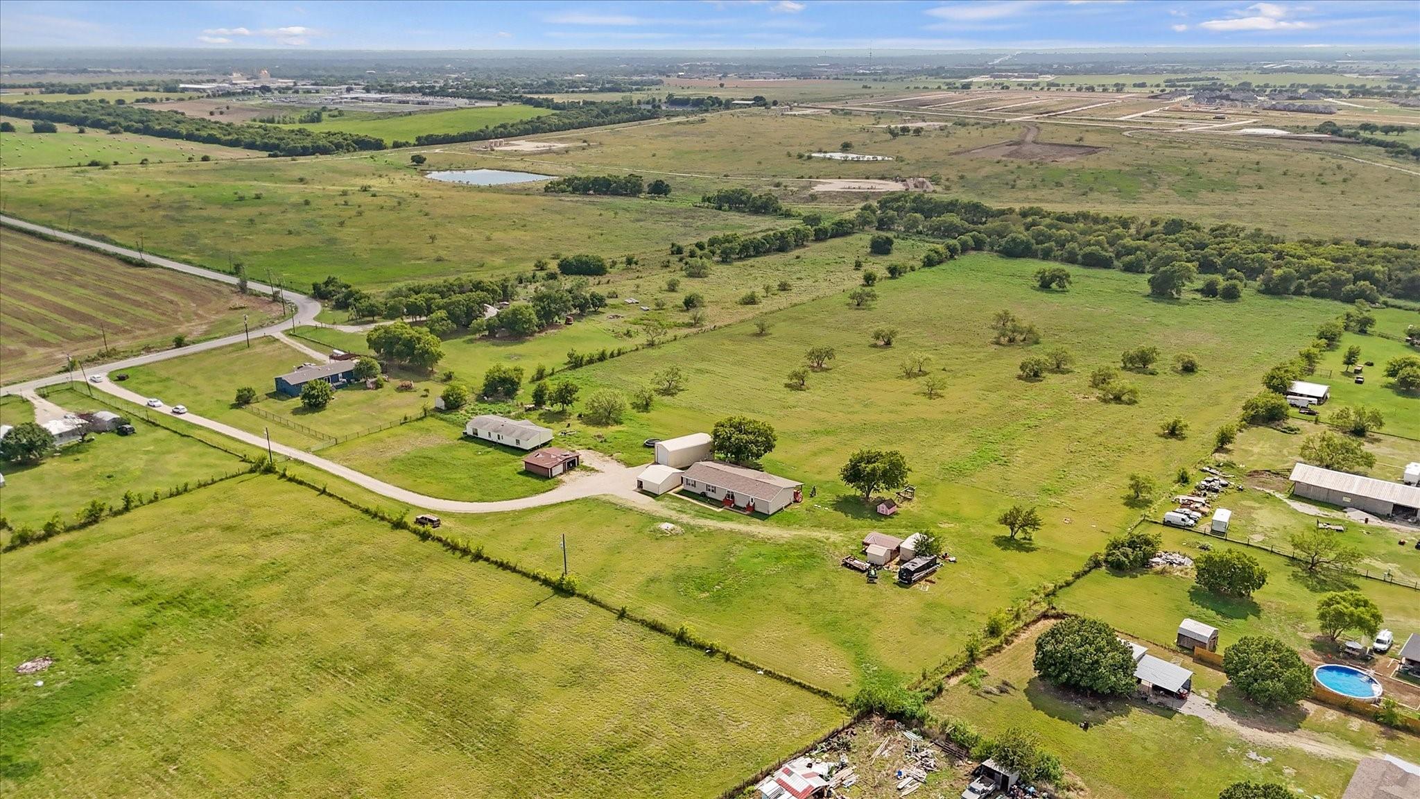 main property photo 33