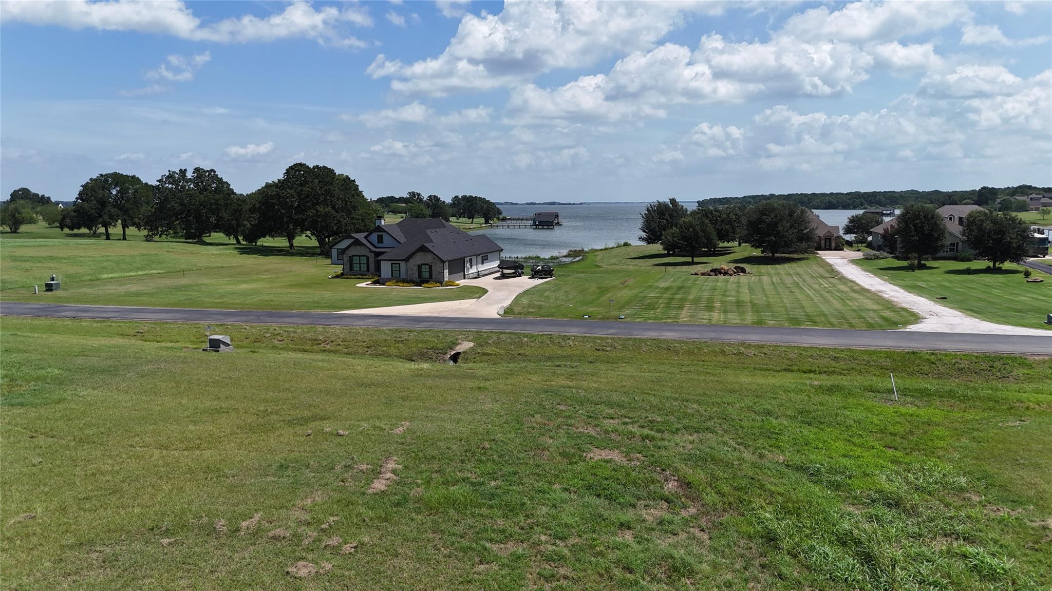 main property photo 17