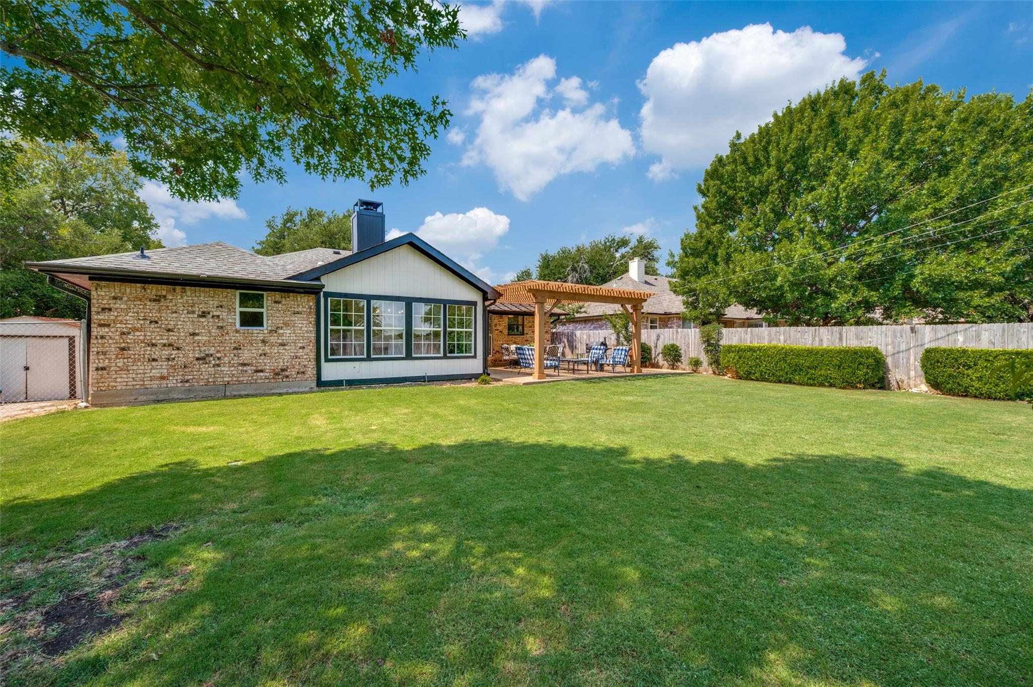 main property photo 24