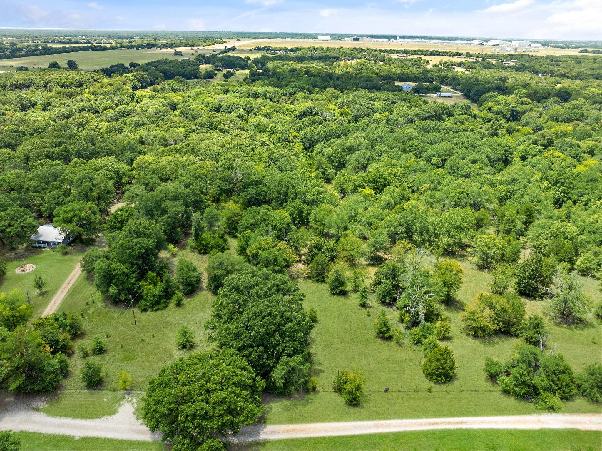 main property photo 14