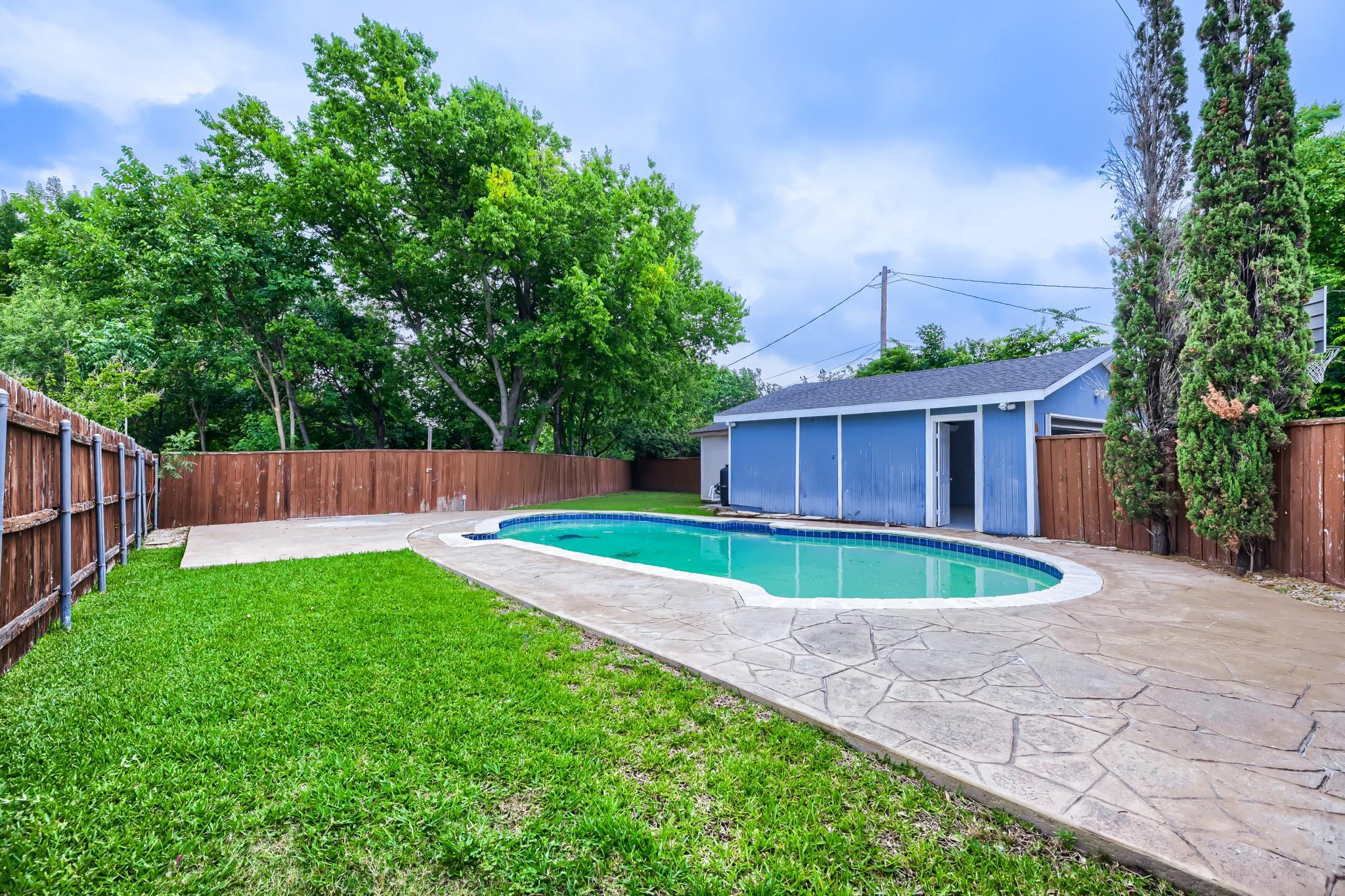 main property photo 26