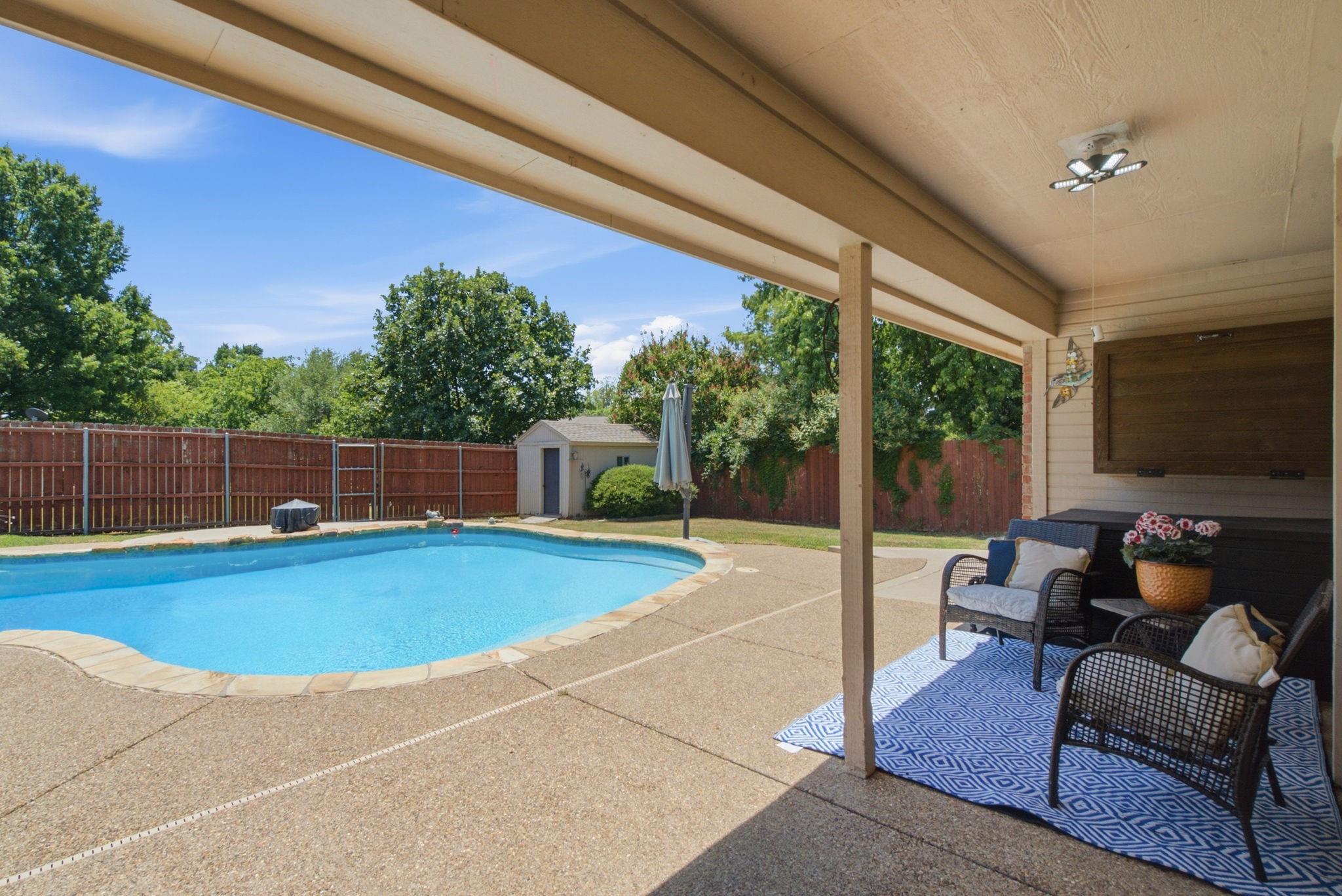 main property photo 32