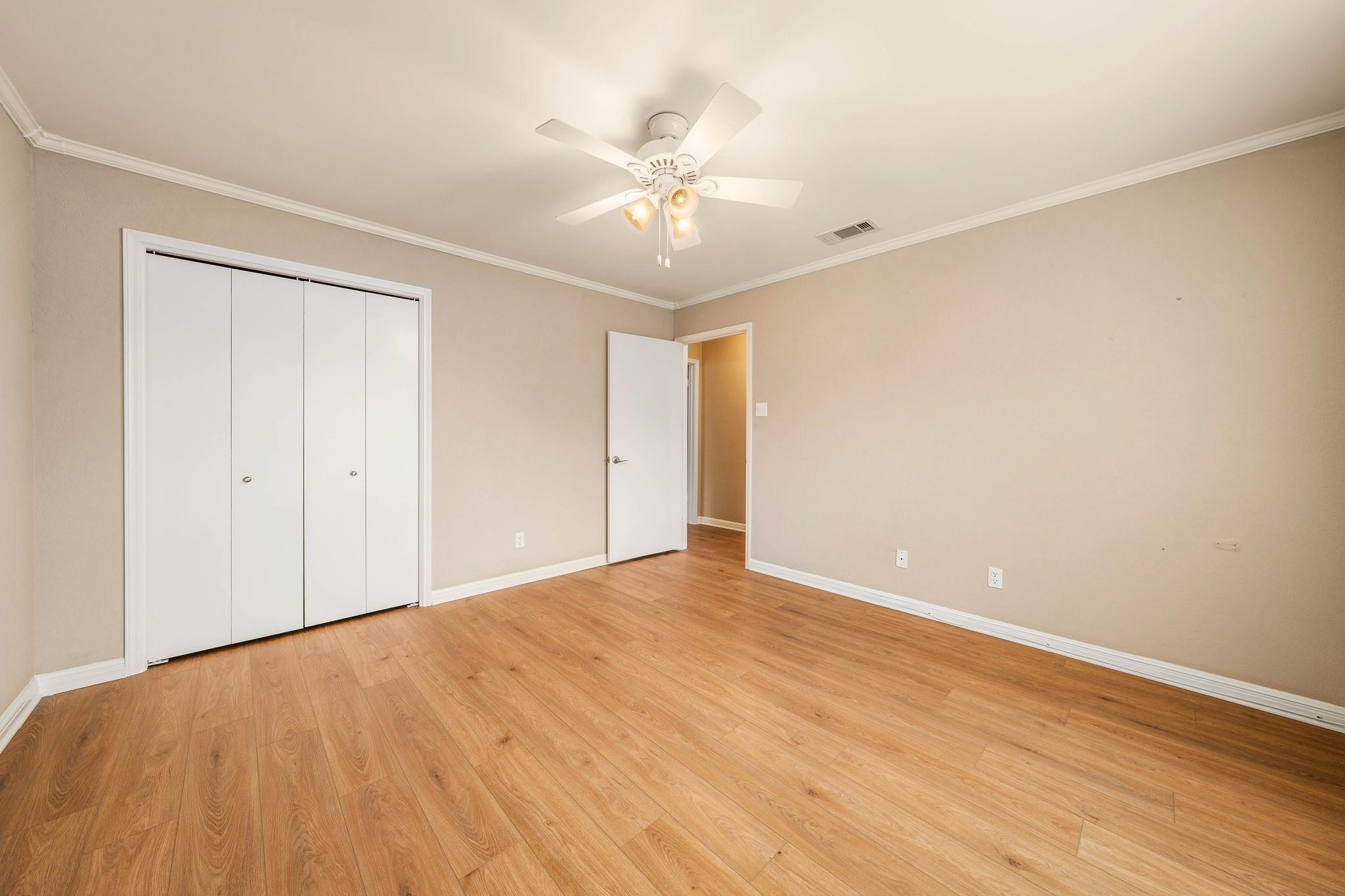 property viewer photo 34