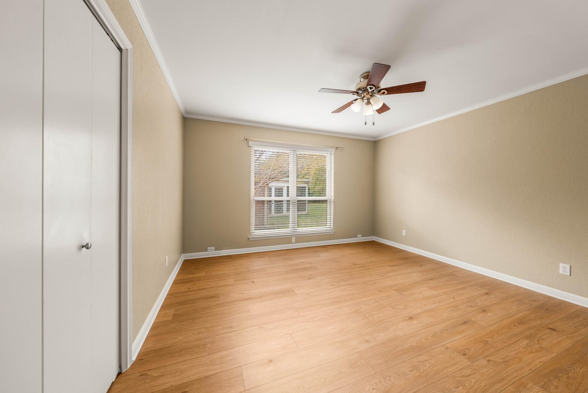 property viewer photo 38