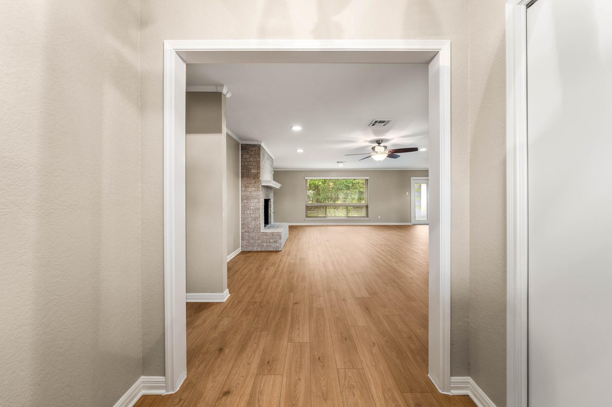 property viewer photo 5