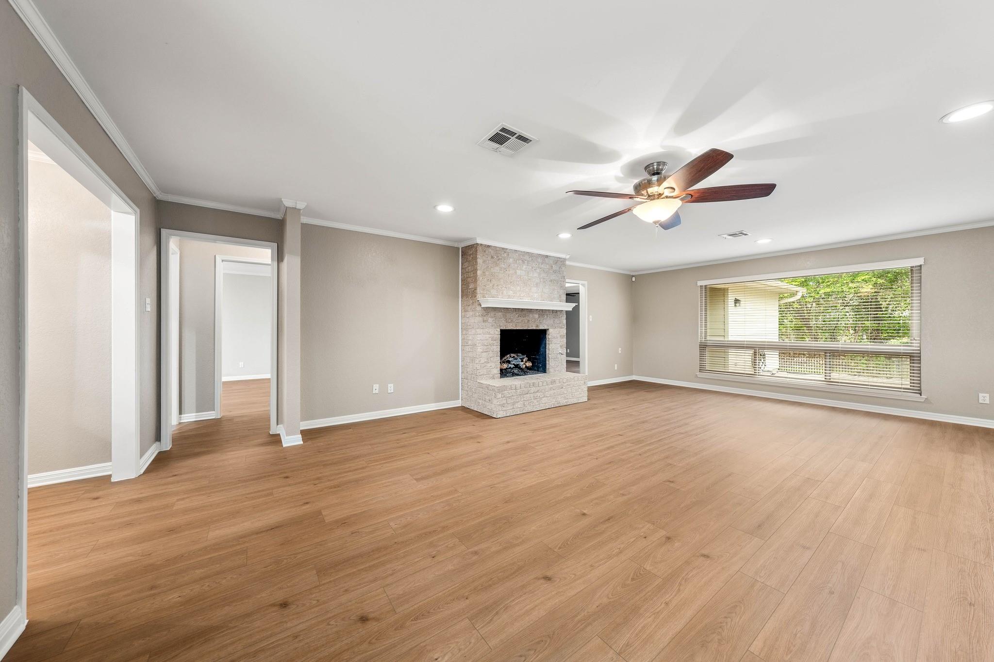 property viewer photo 7
