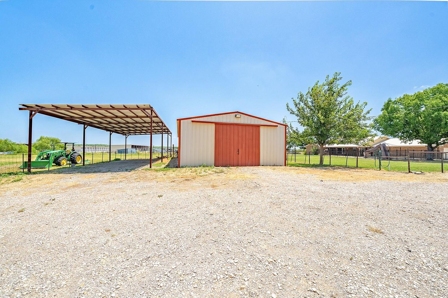 main property photo 34