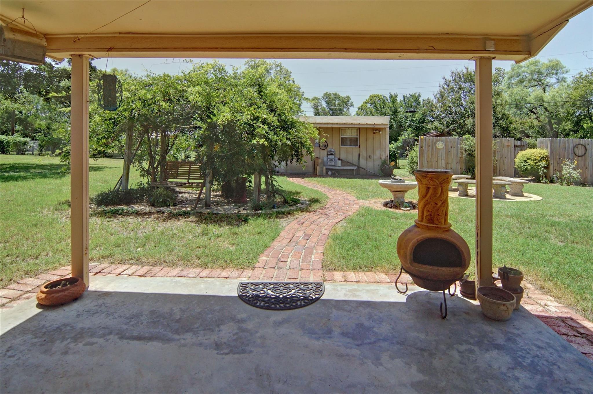 main property photo 32