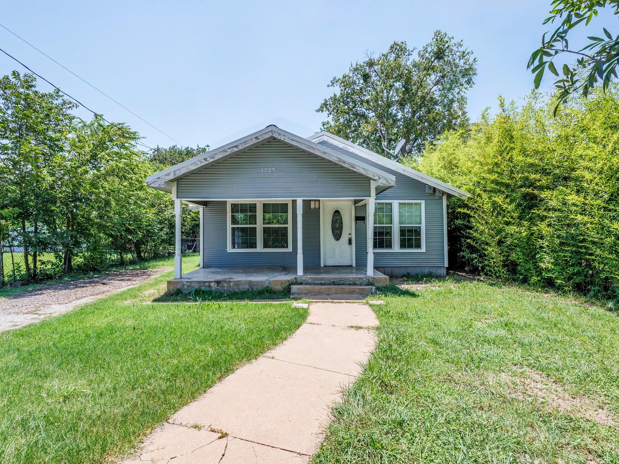 main property photo 18