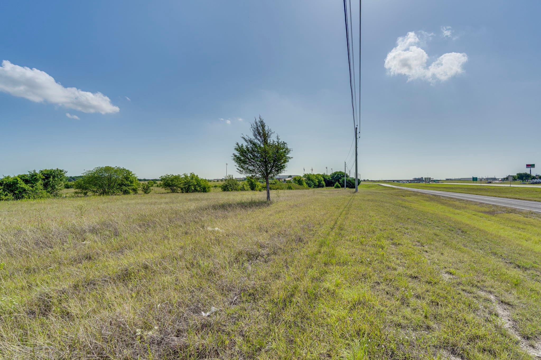 main property photo 9