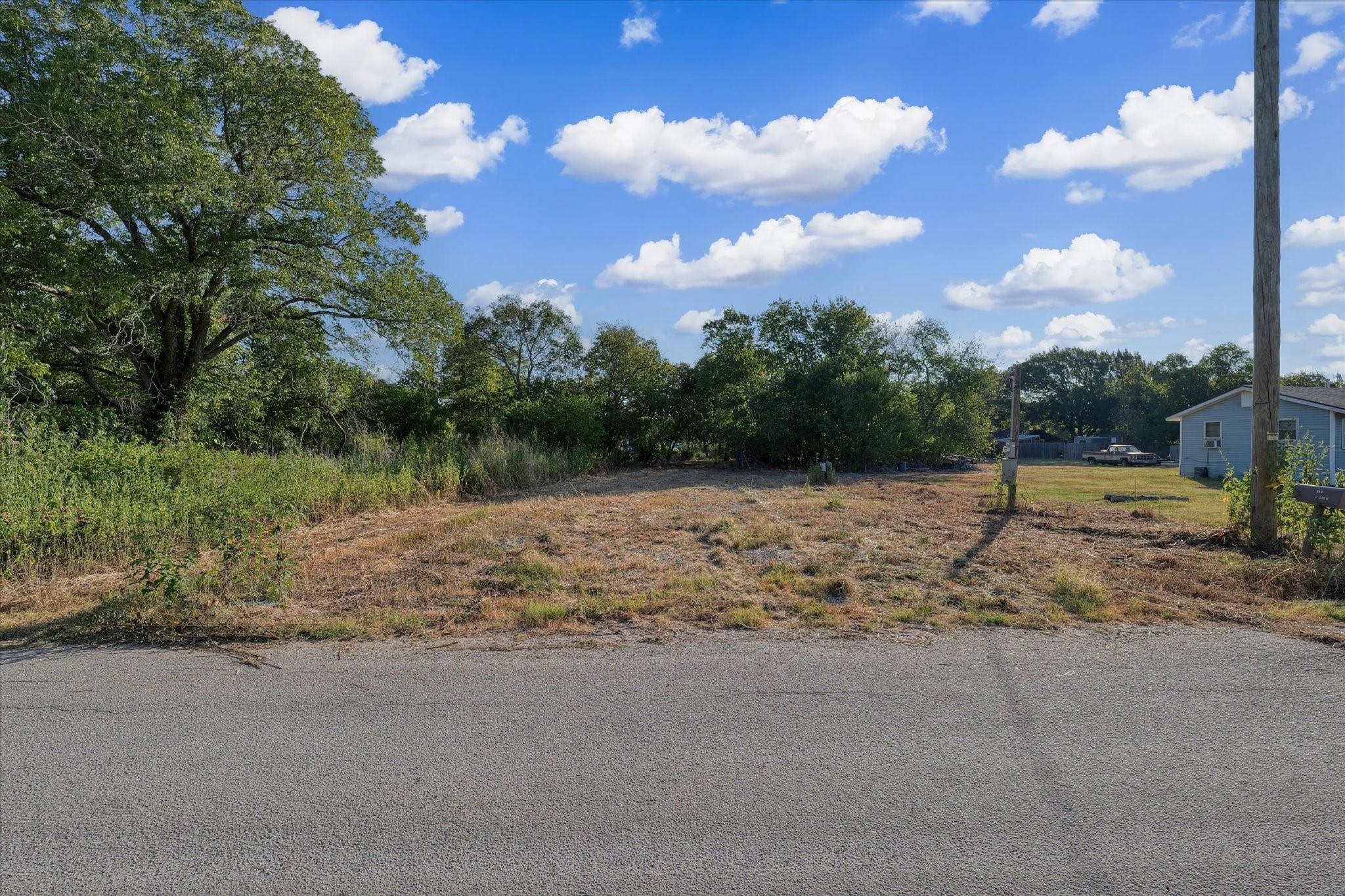 main property photo 4