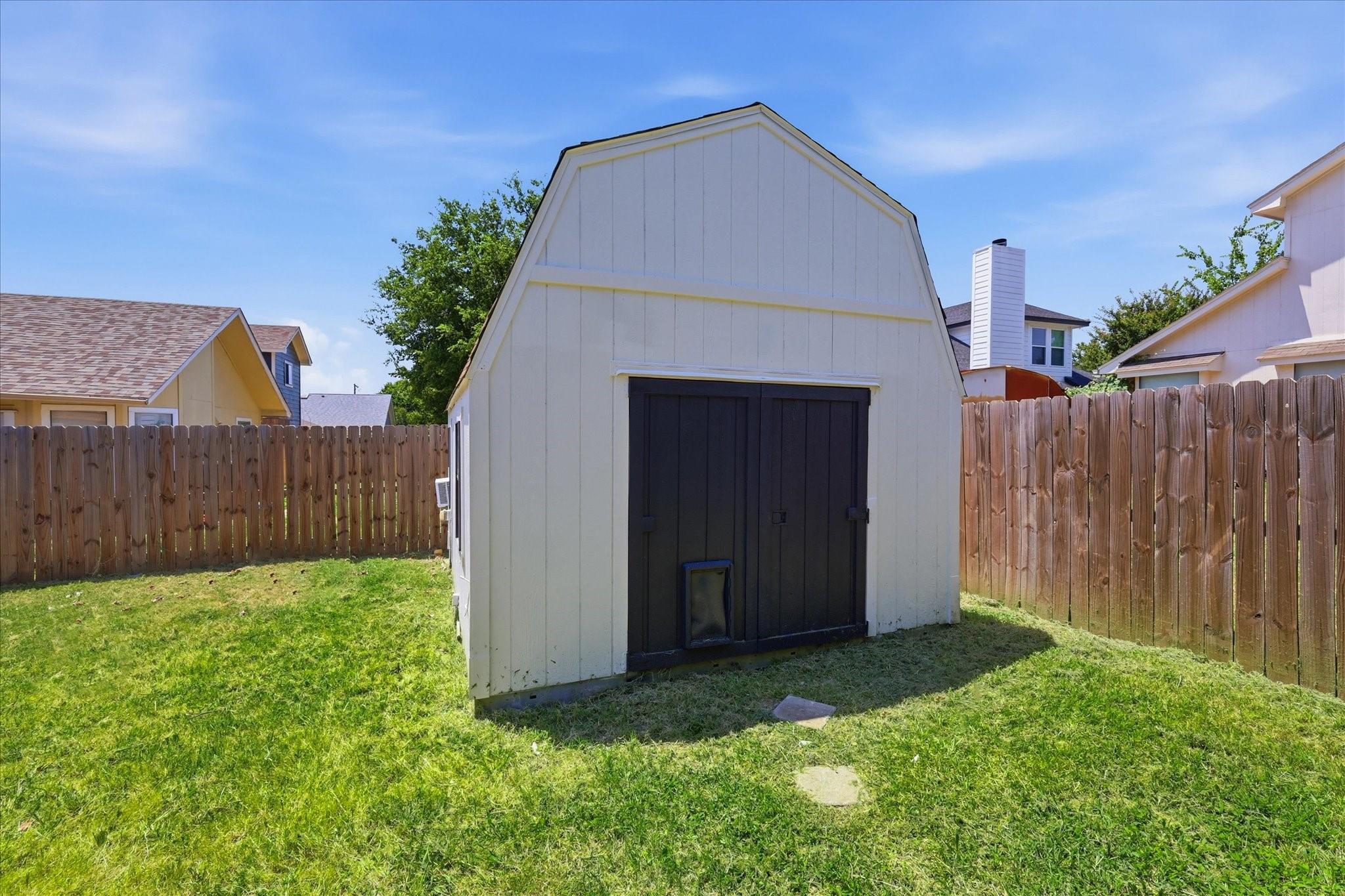 main property photo 23