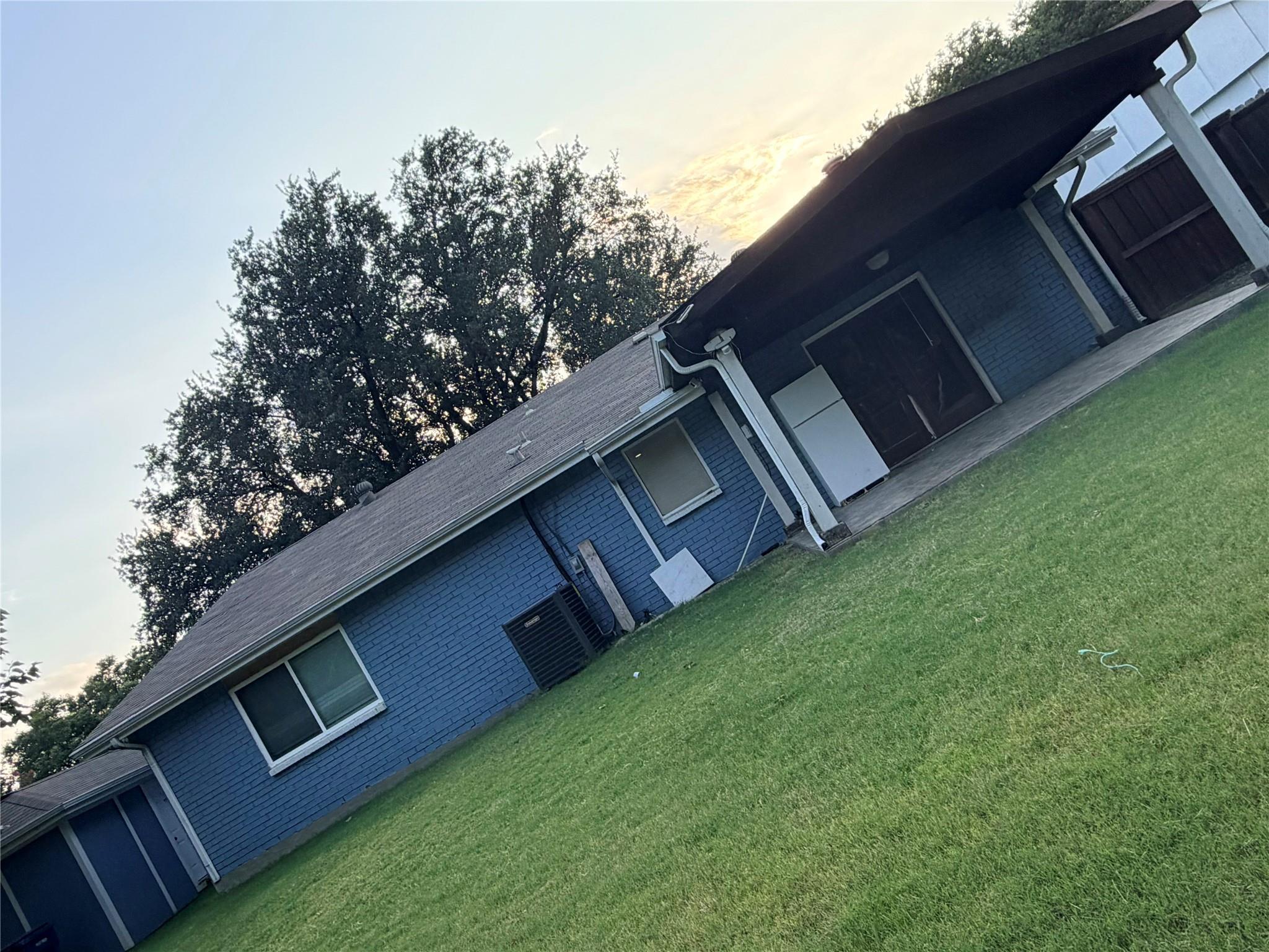 main property photo 13