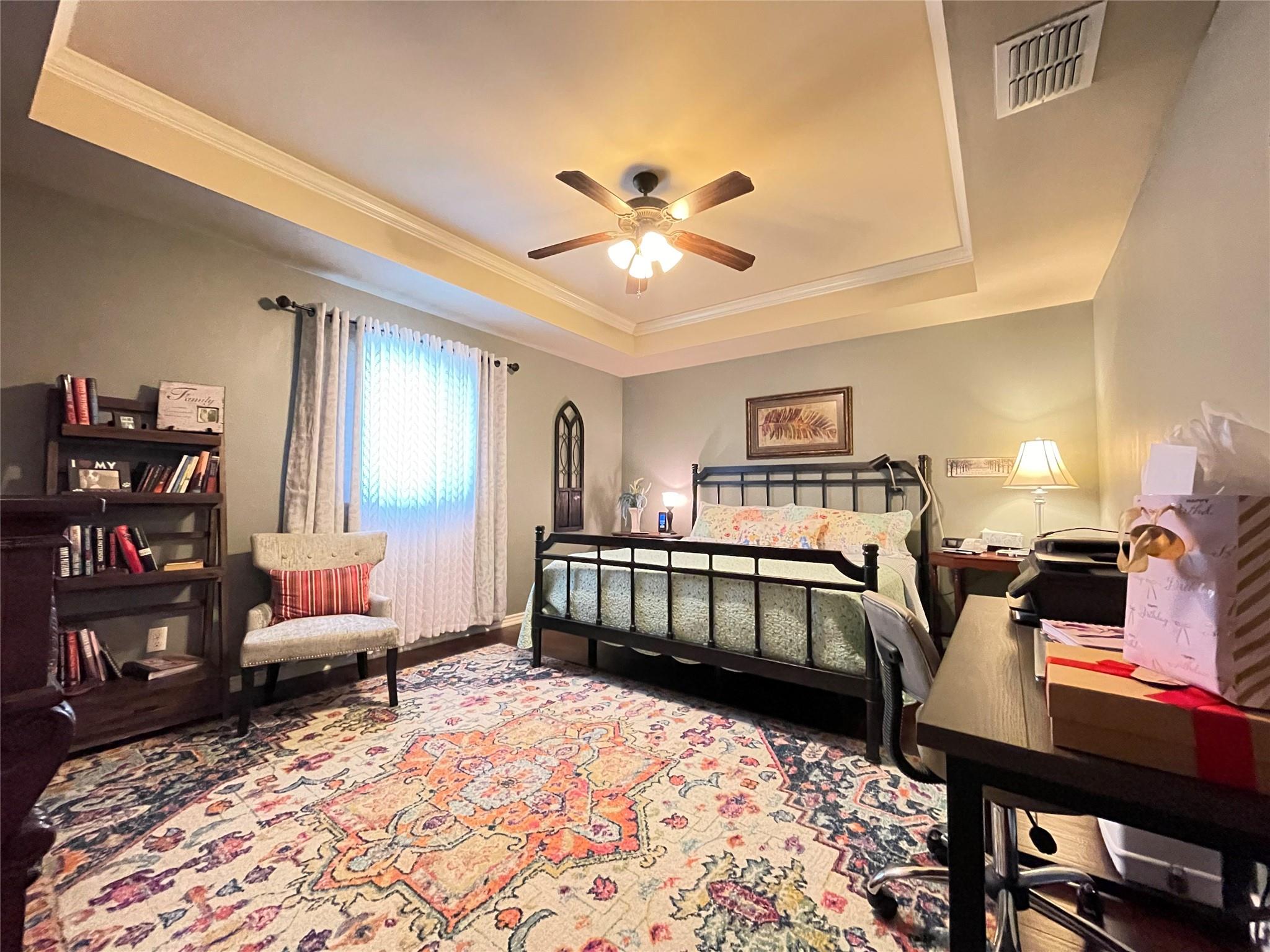 main property photo 7