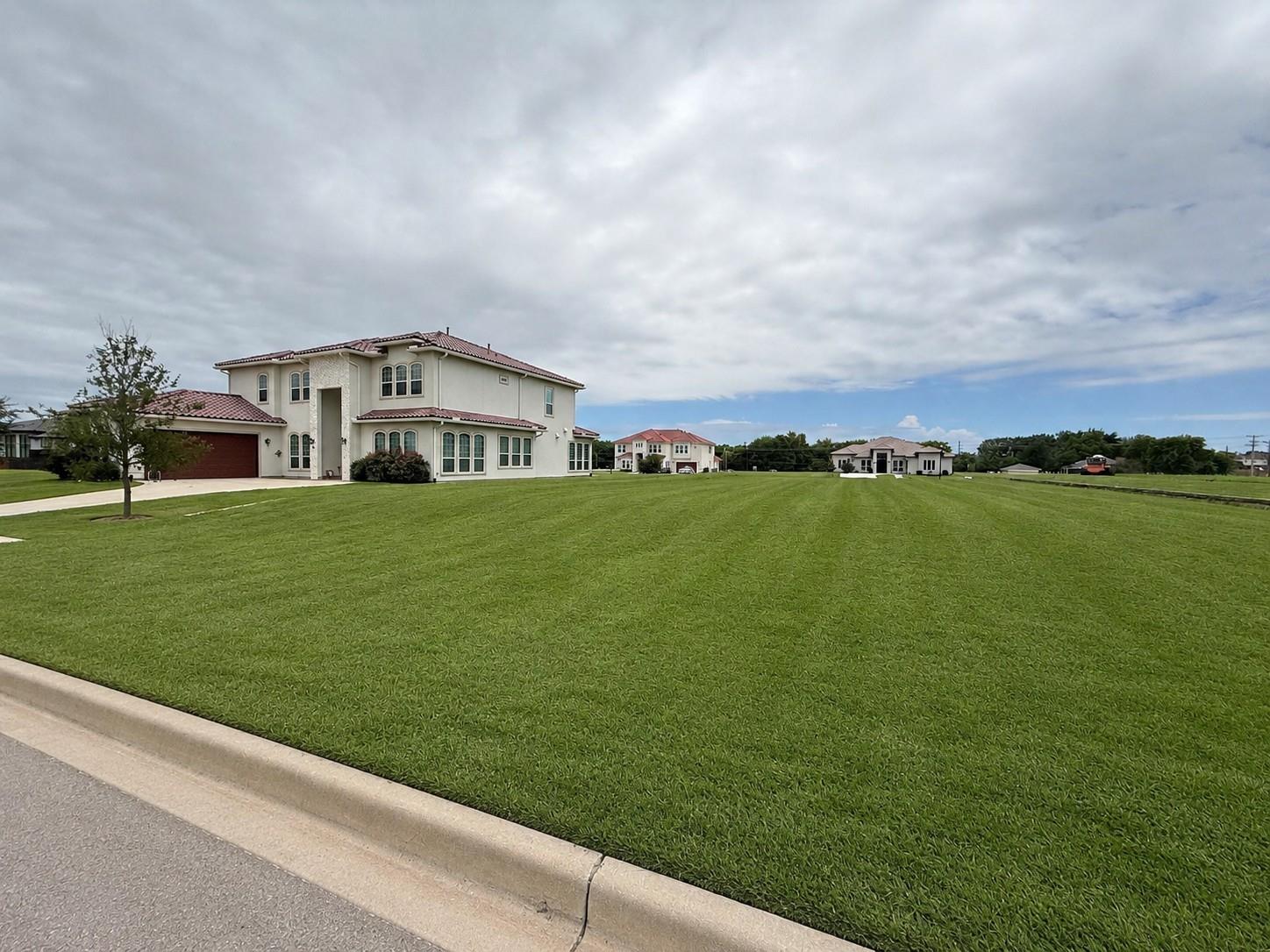 main property photo 7