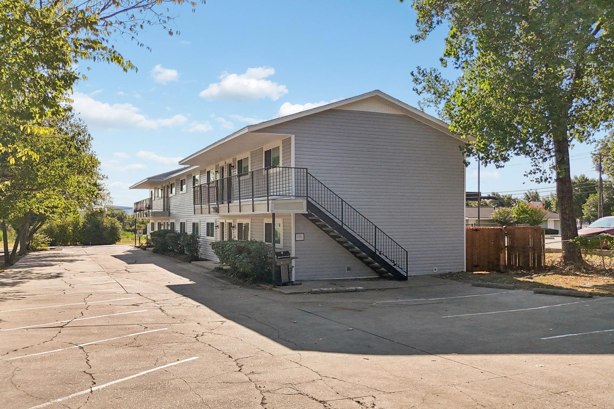 main property photo 37