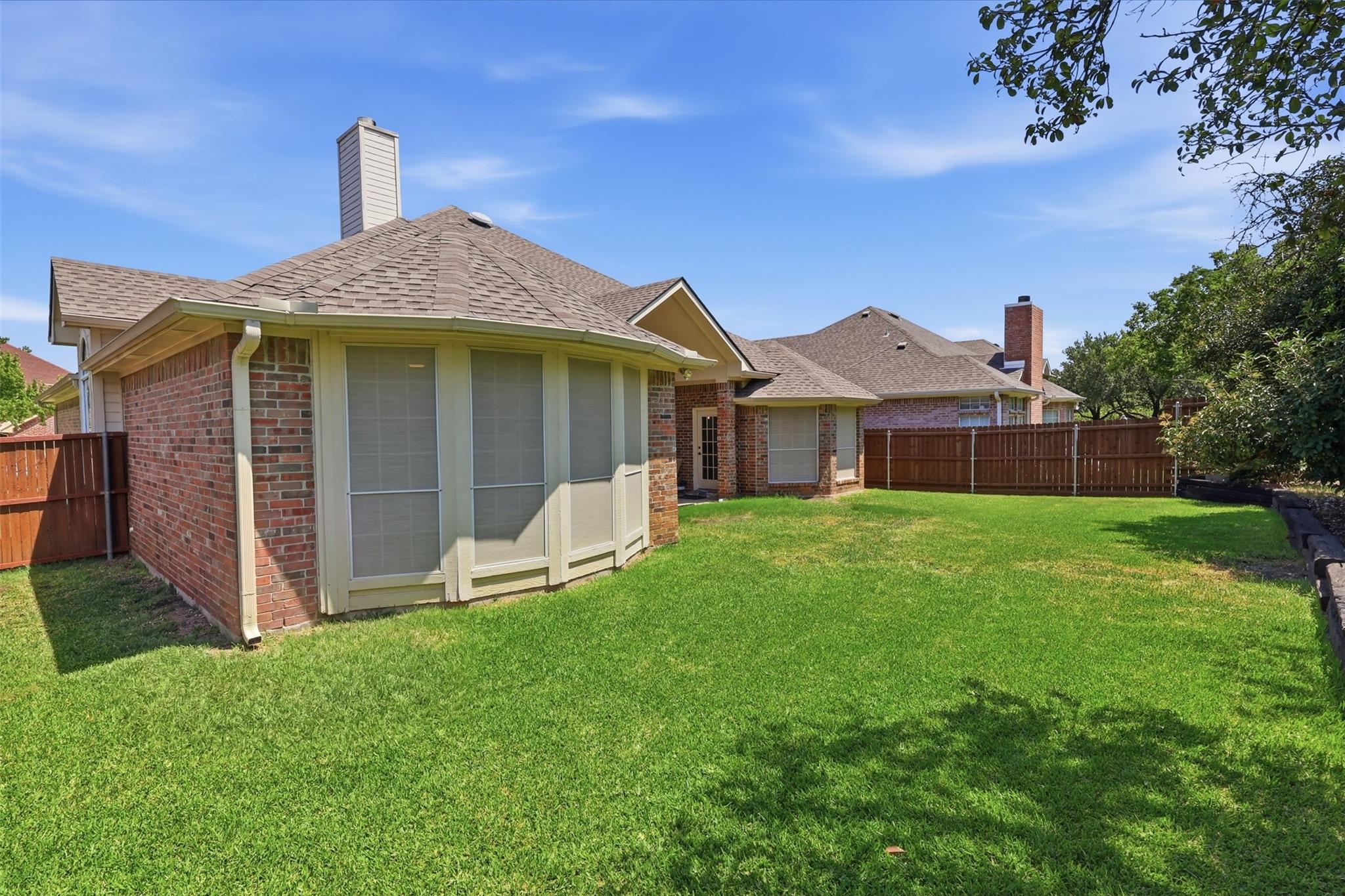 main property photo 23