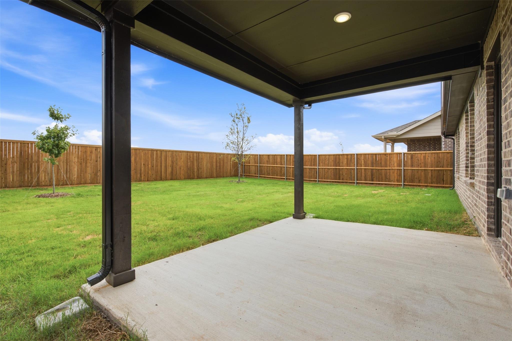 main property photo 27