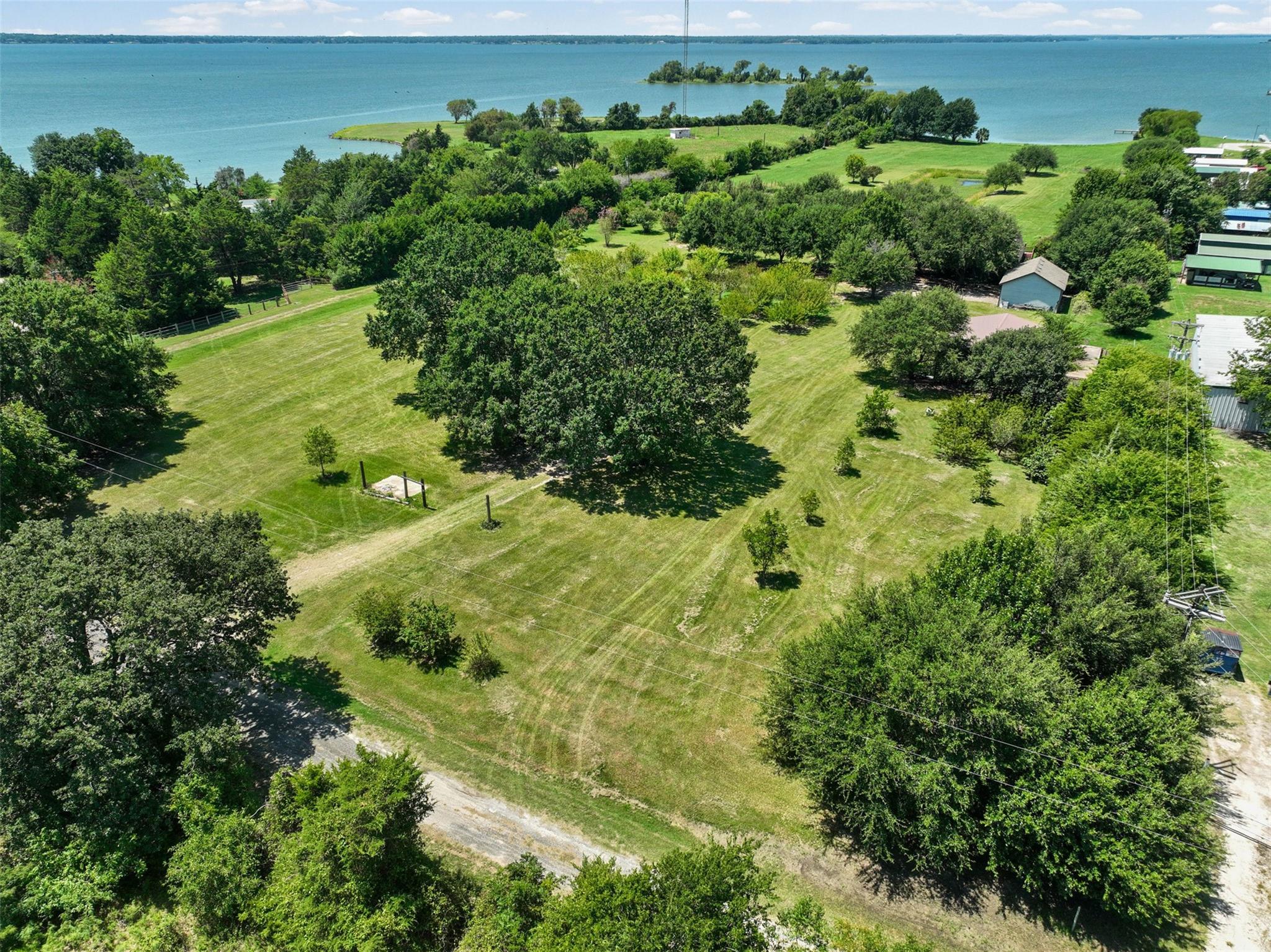 main property photo 29