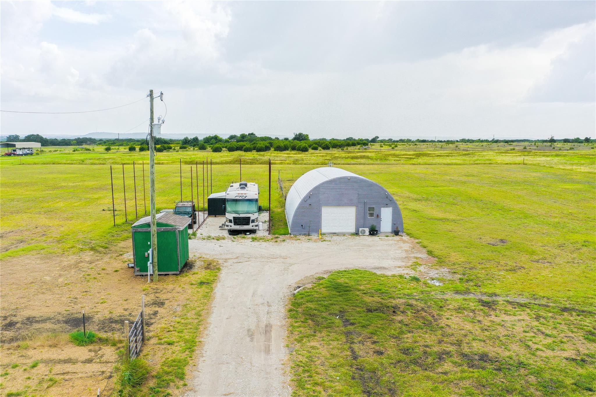 main property photo 17