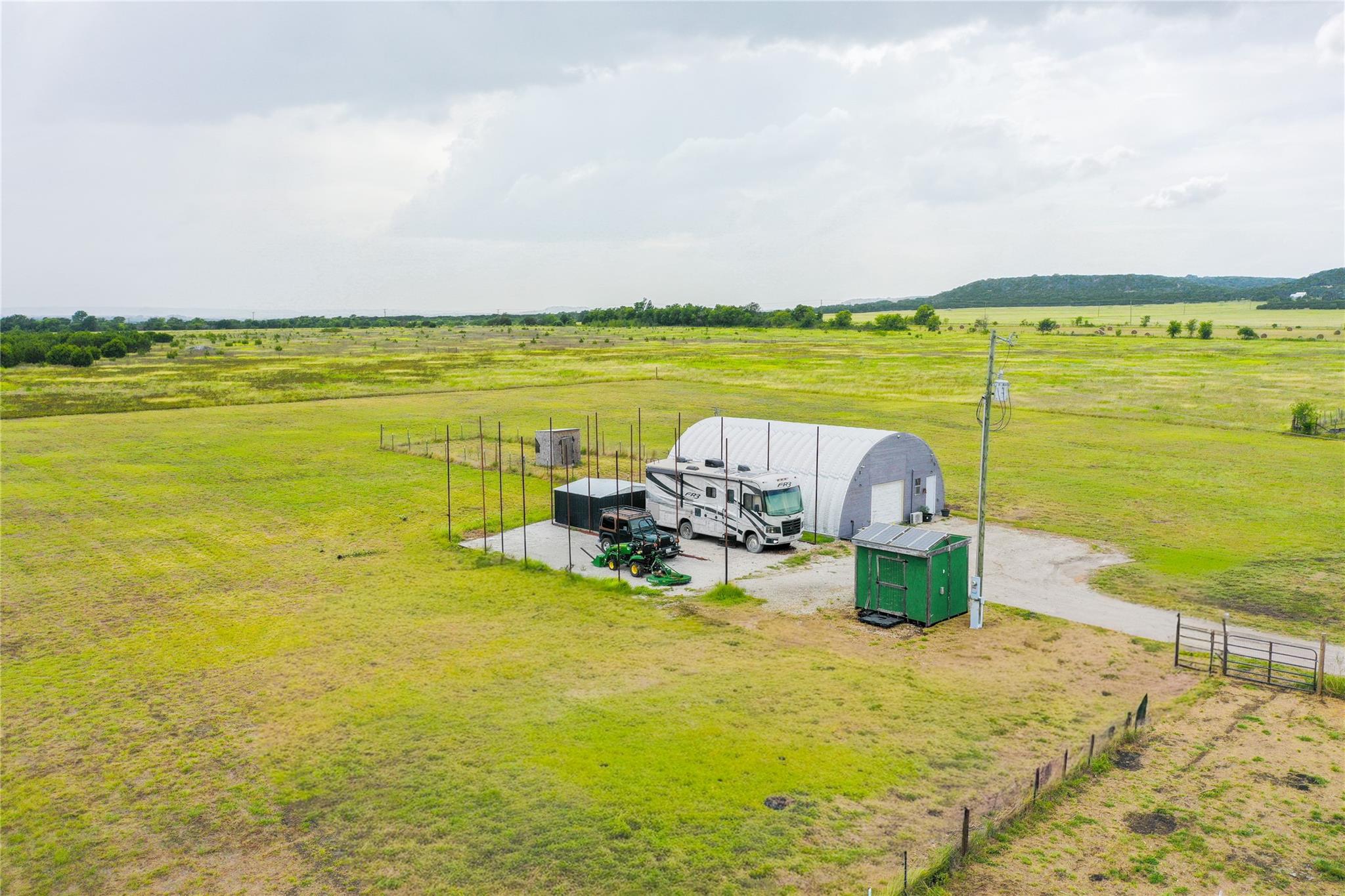 main property photo 18