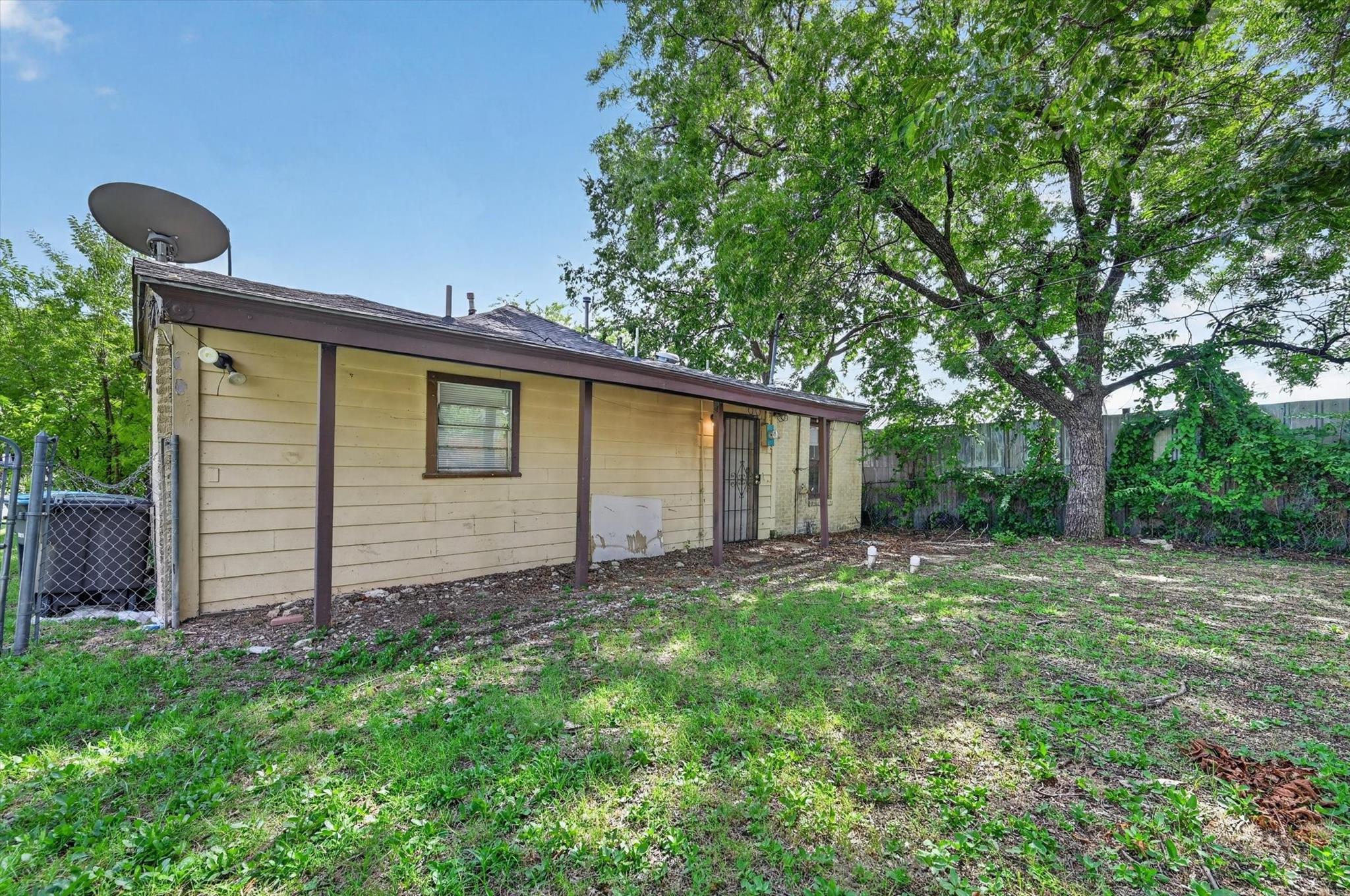 main property photo 34