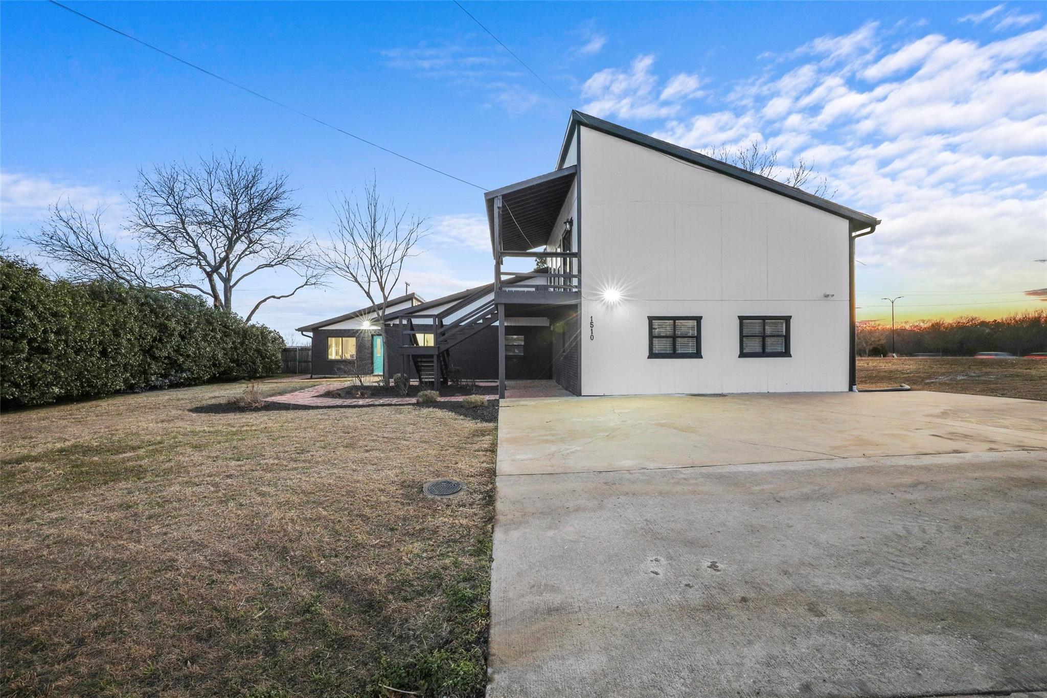 main property photo 38