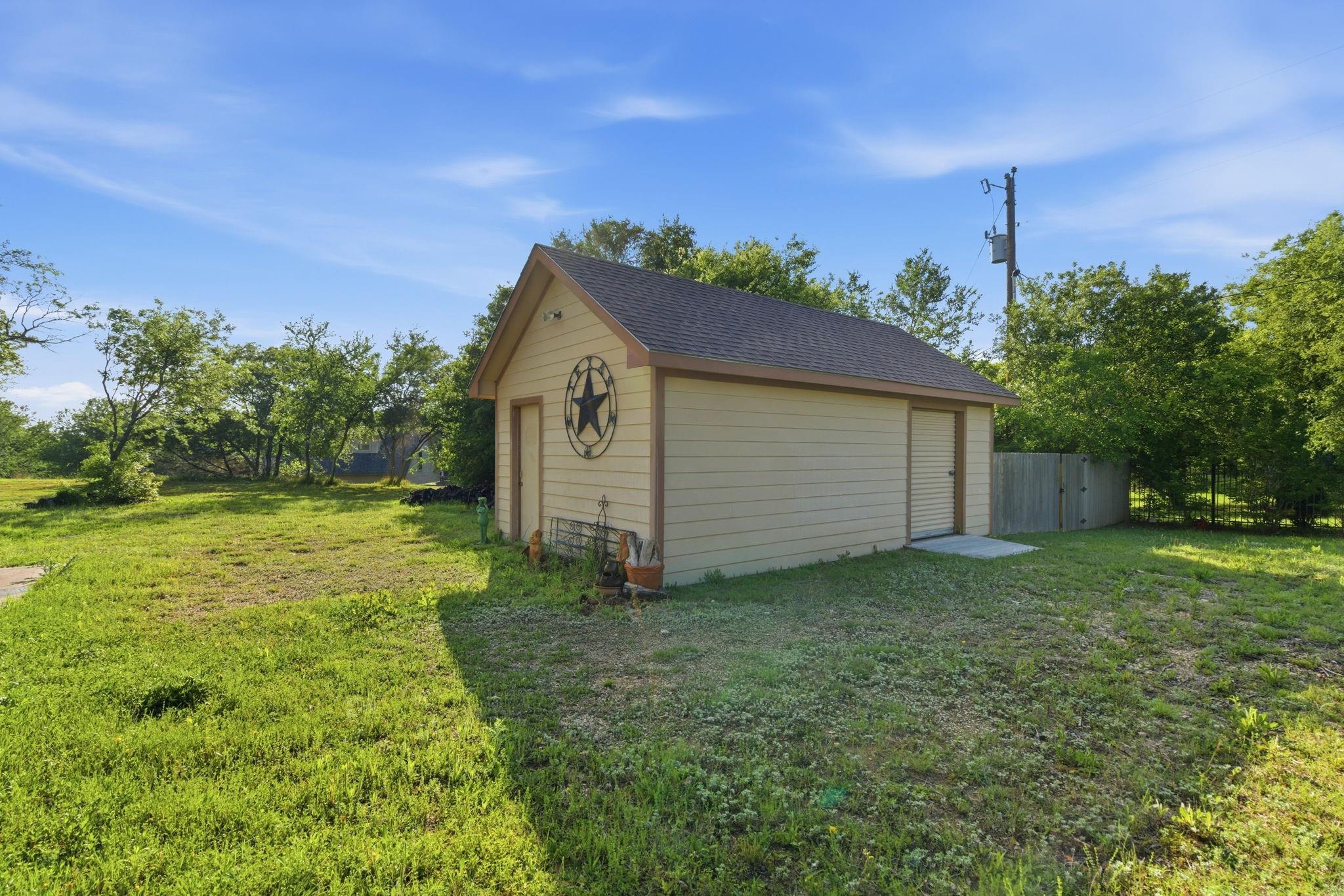main property photo 36