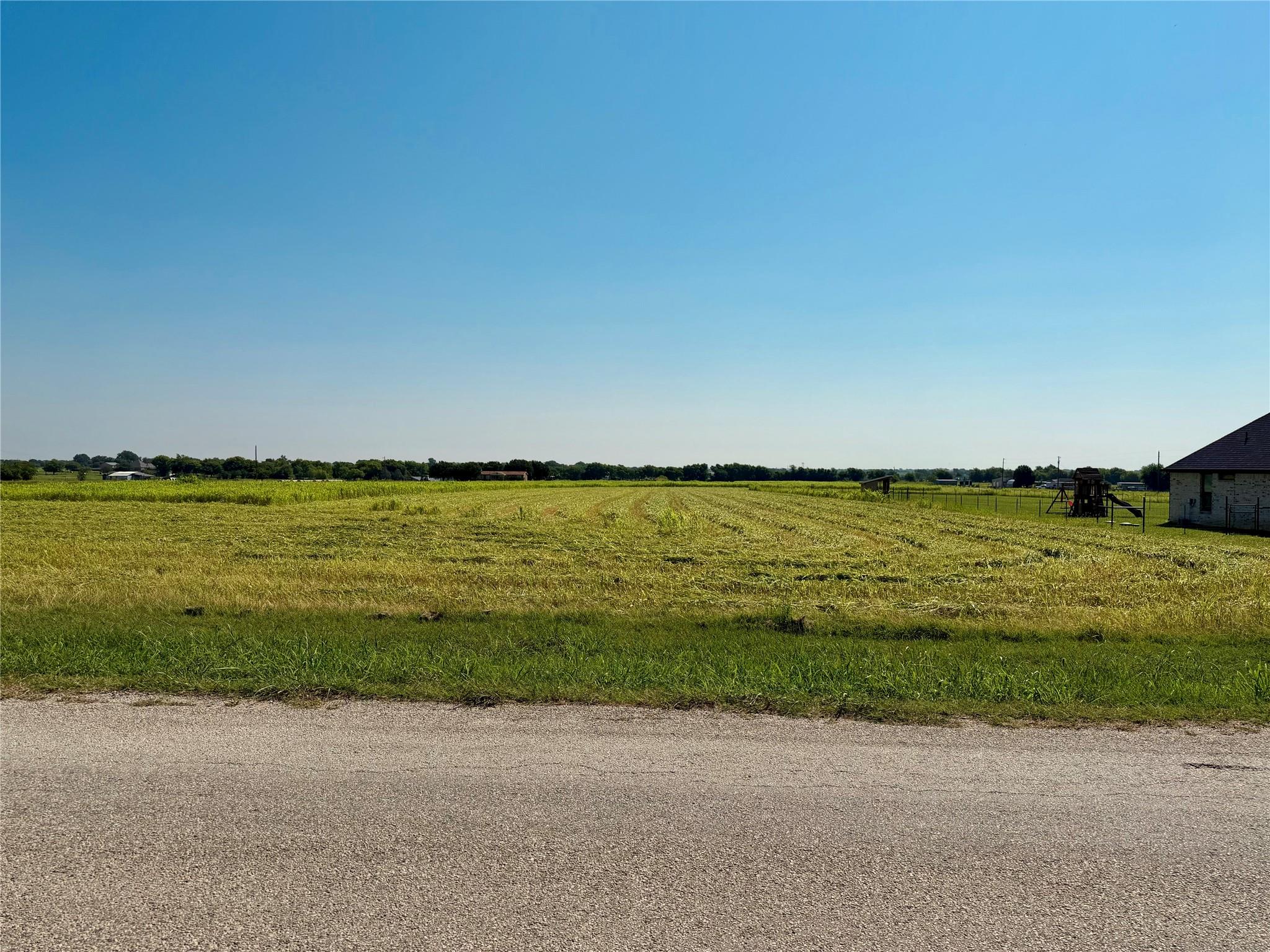 main property photo 13