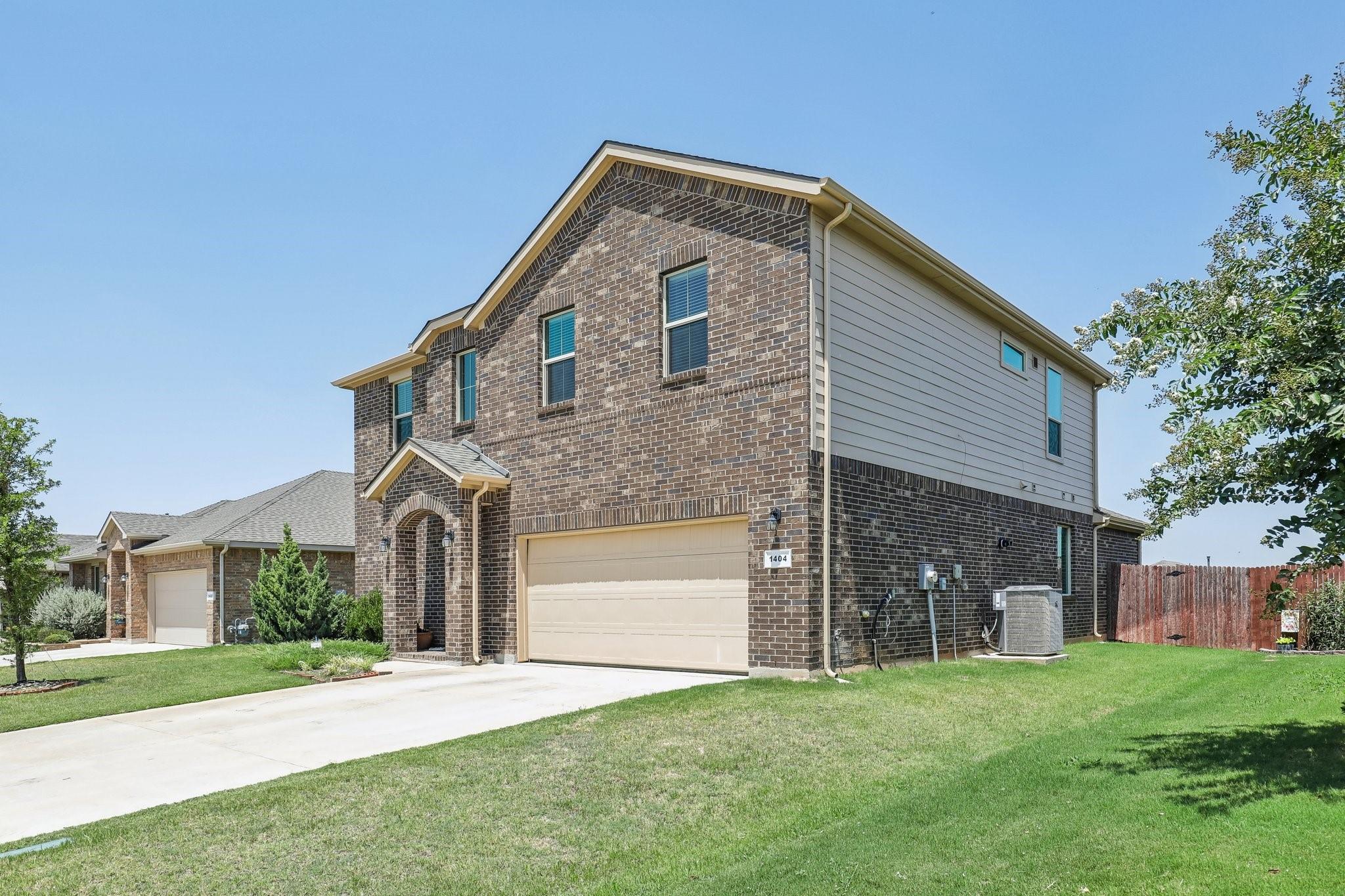 main property photo 3