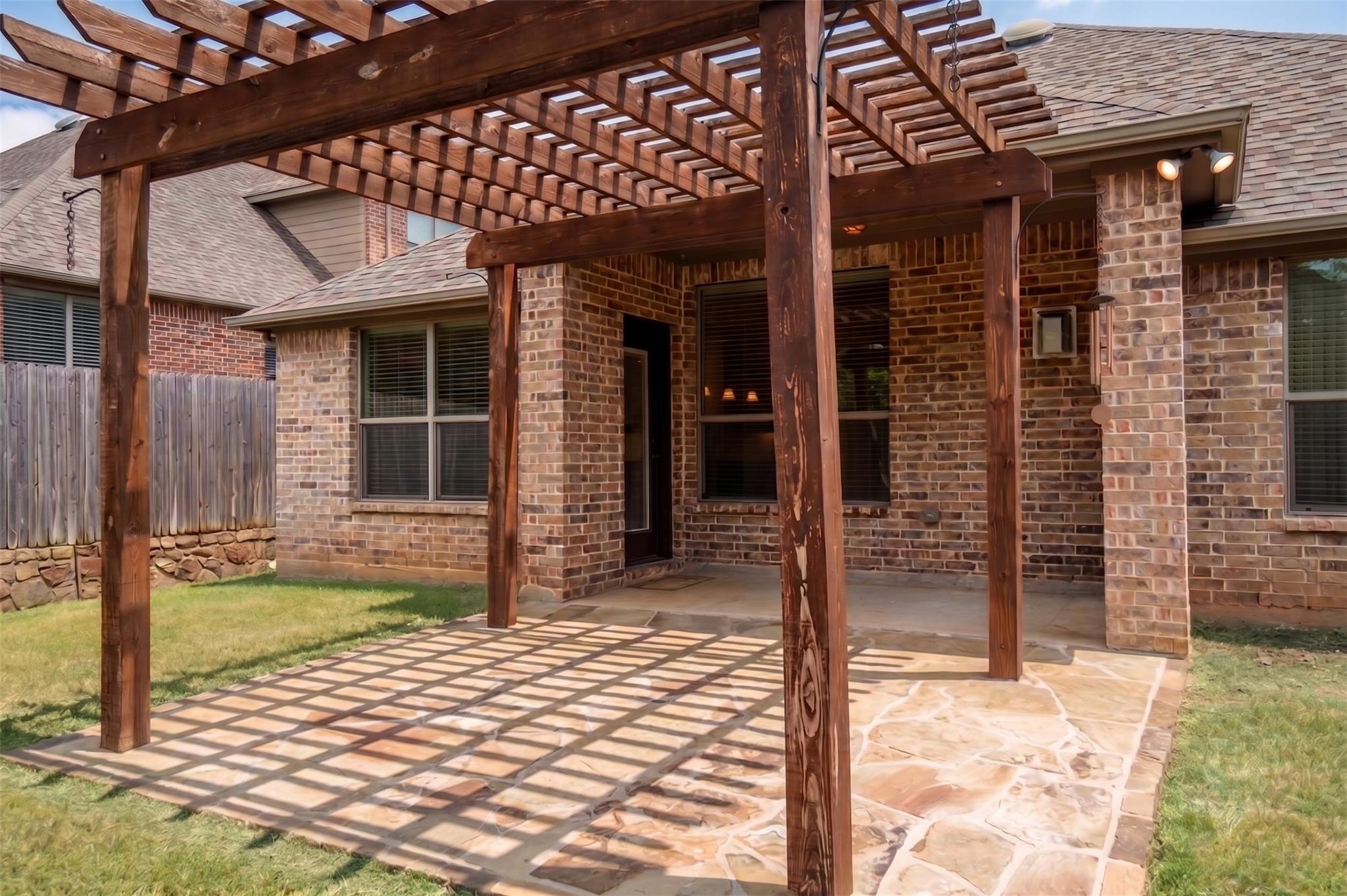 main property photo 24