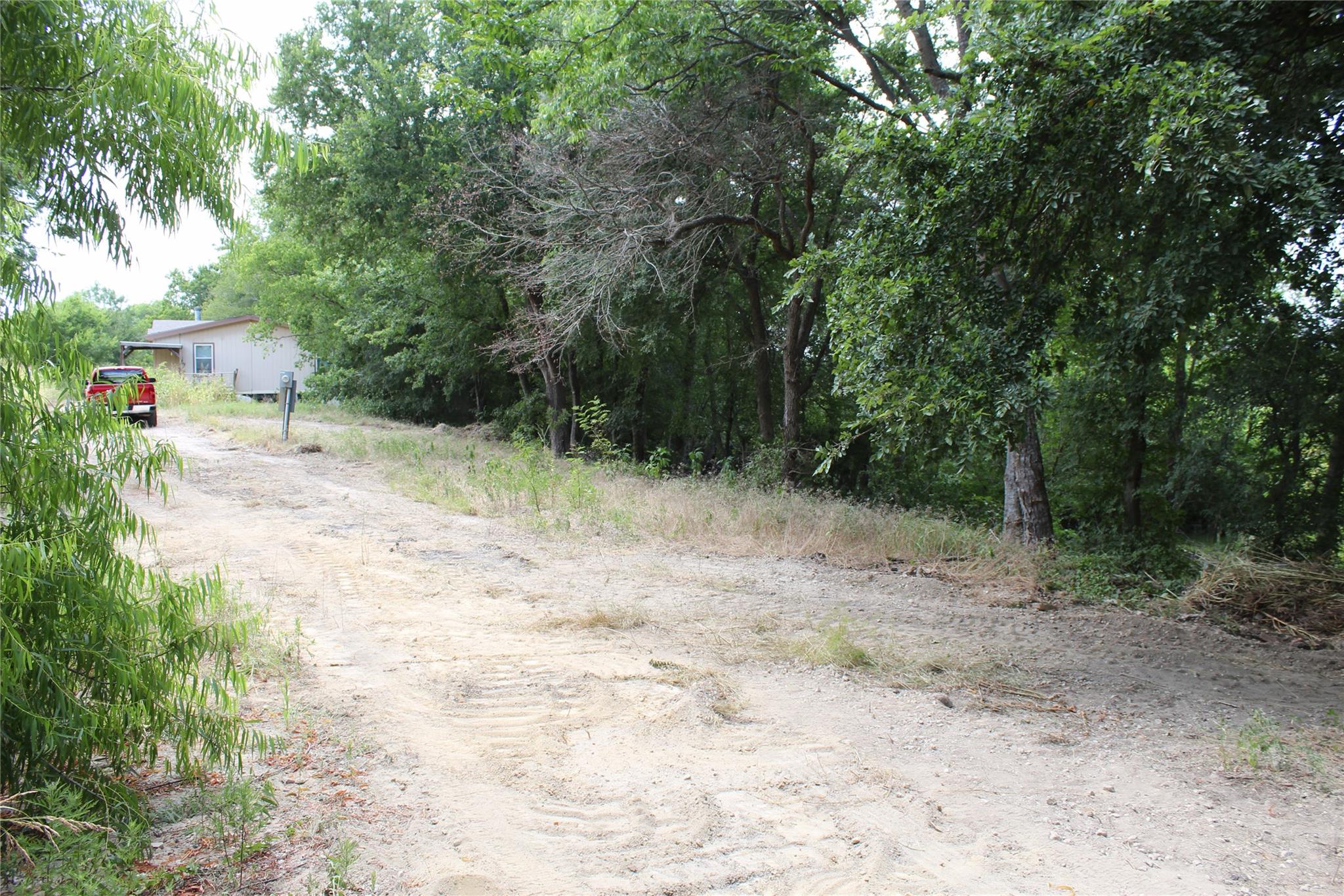 main property photo 10