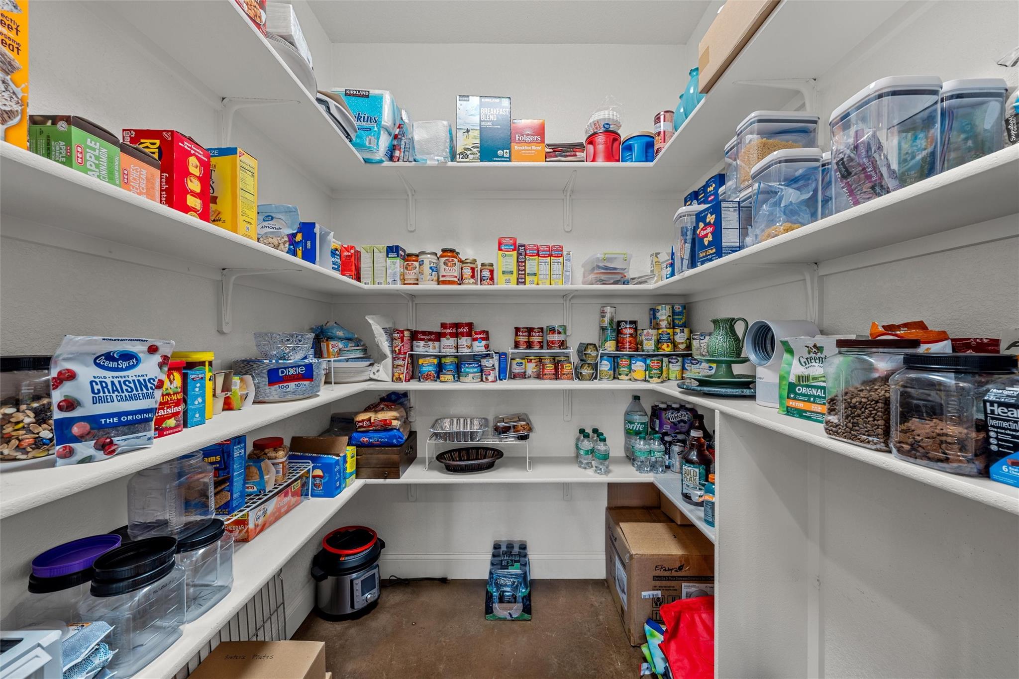 main property photo 14