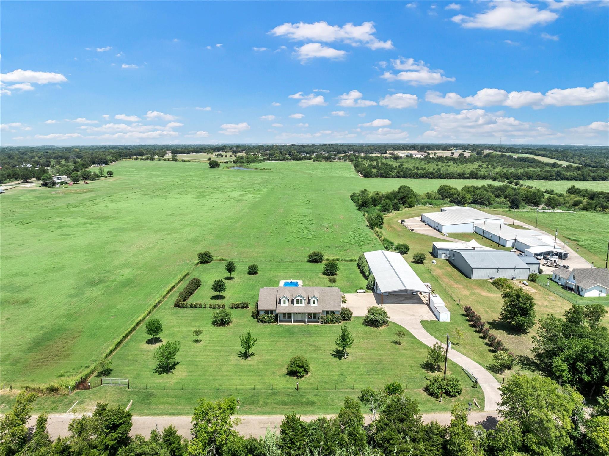 main property photo 32