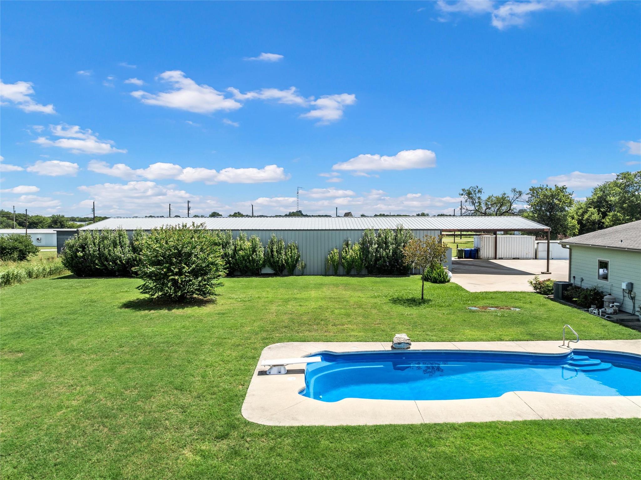 main property photo 38