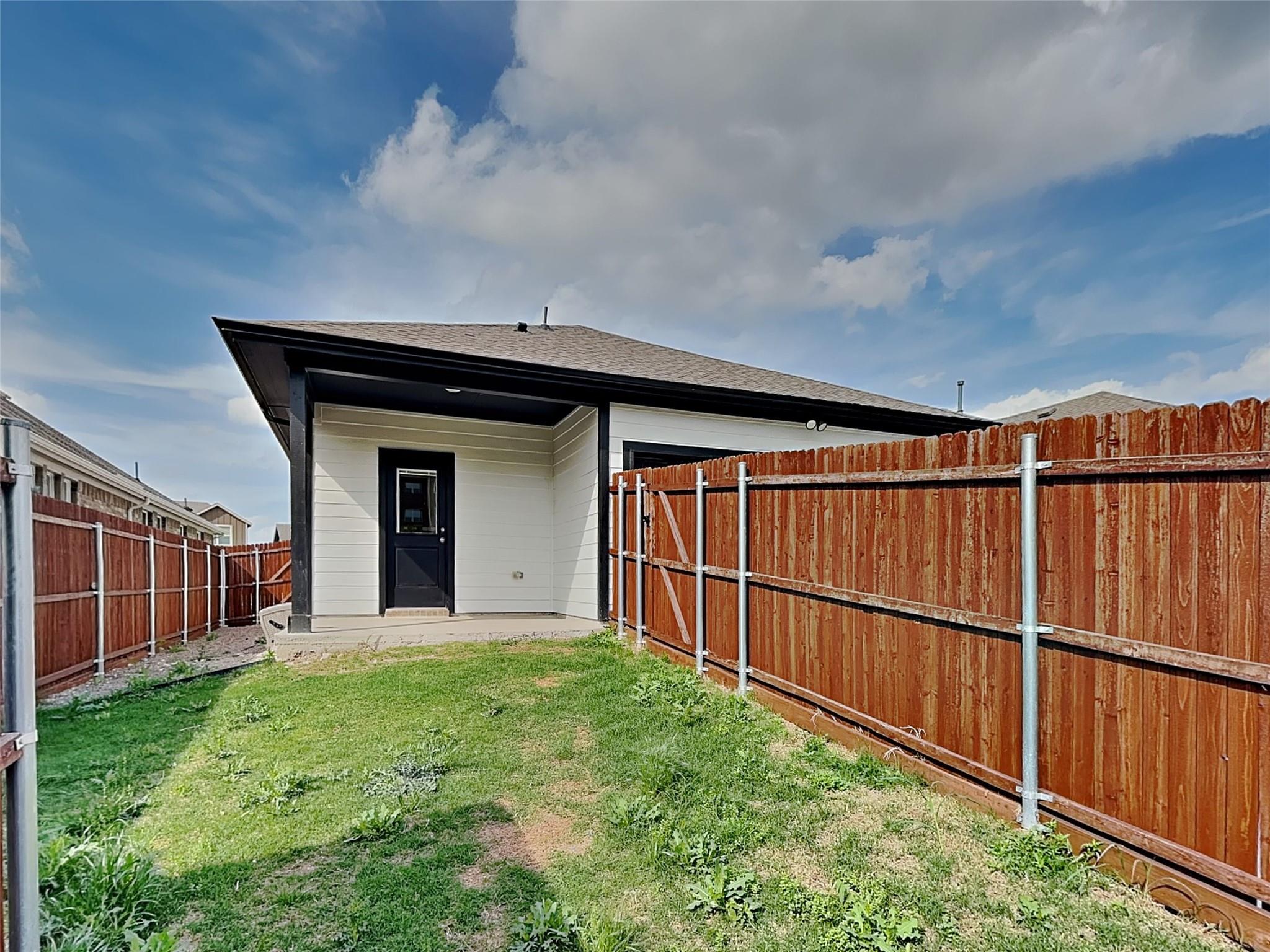main property photo 12