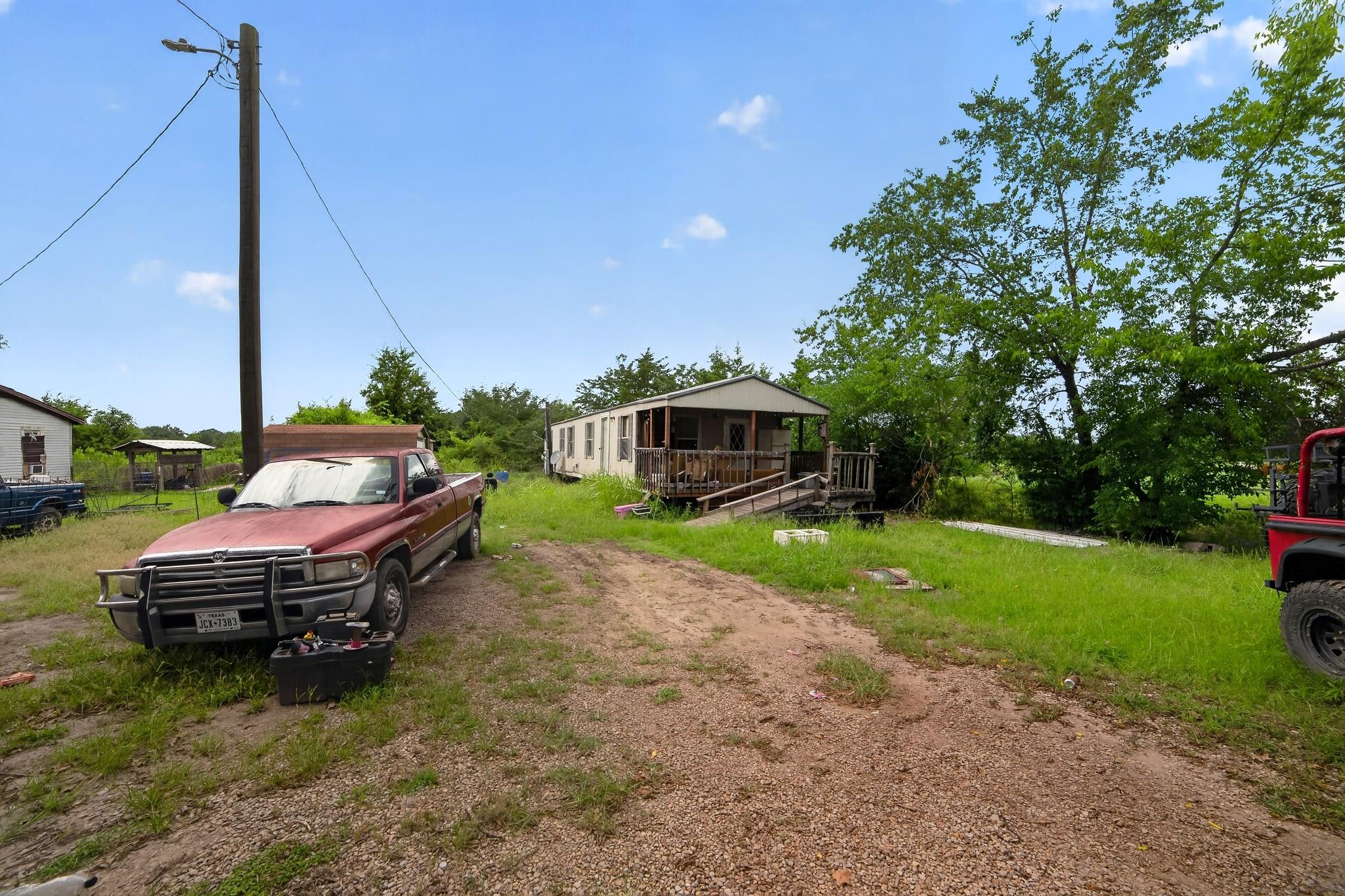 main property photo 5