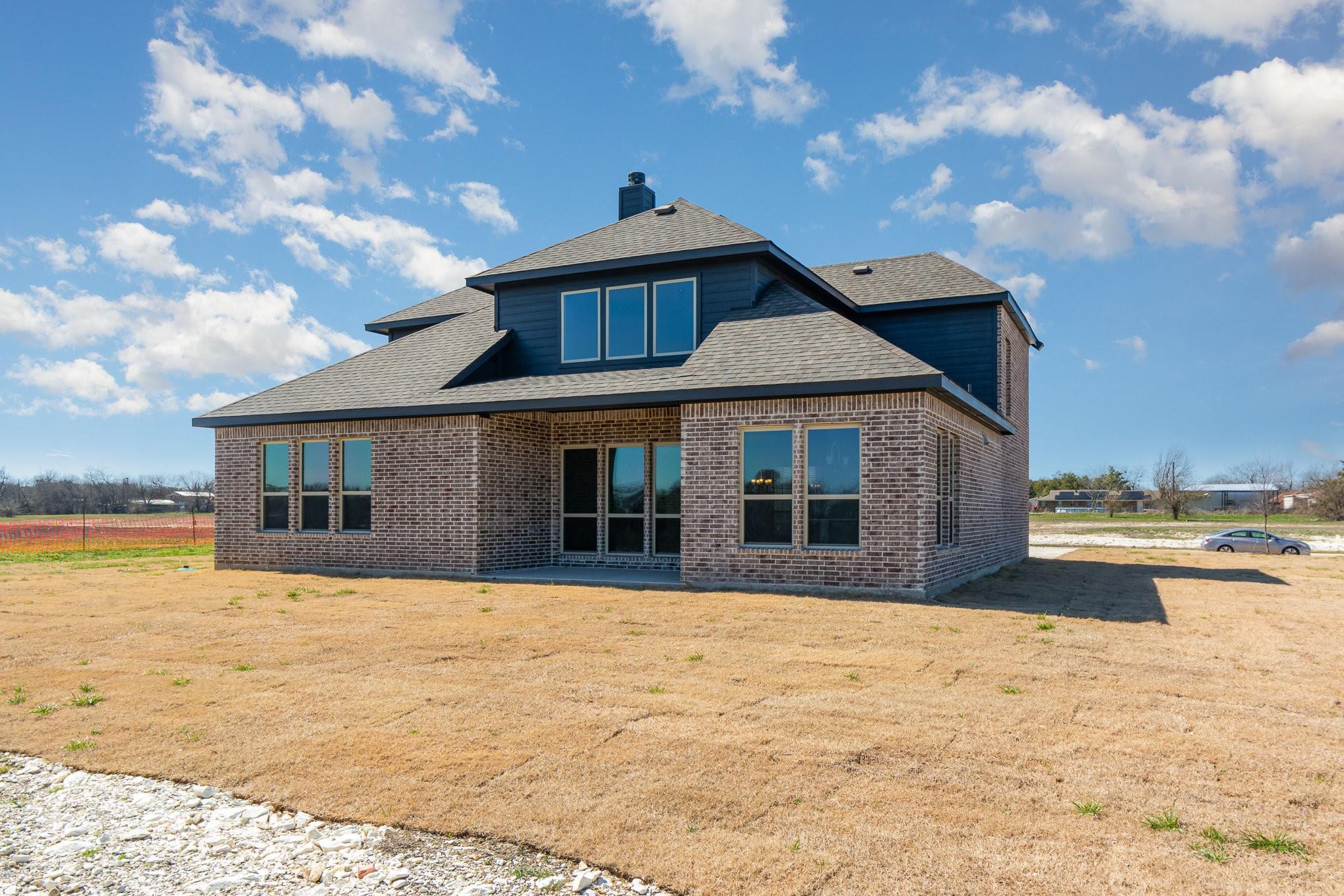 main property photo 38