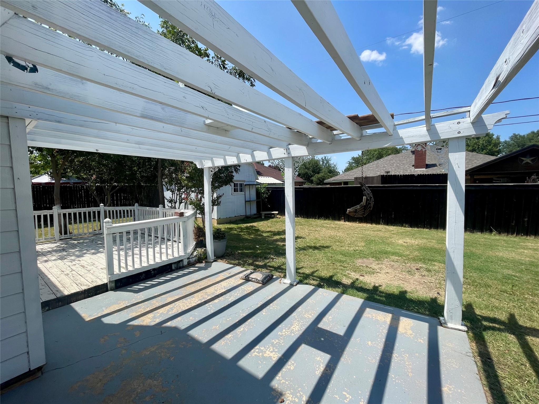 main property photo 22
