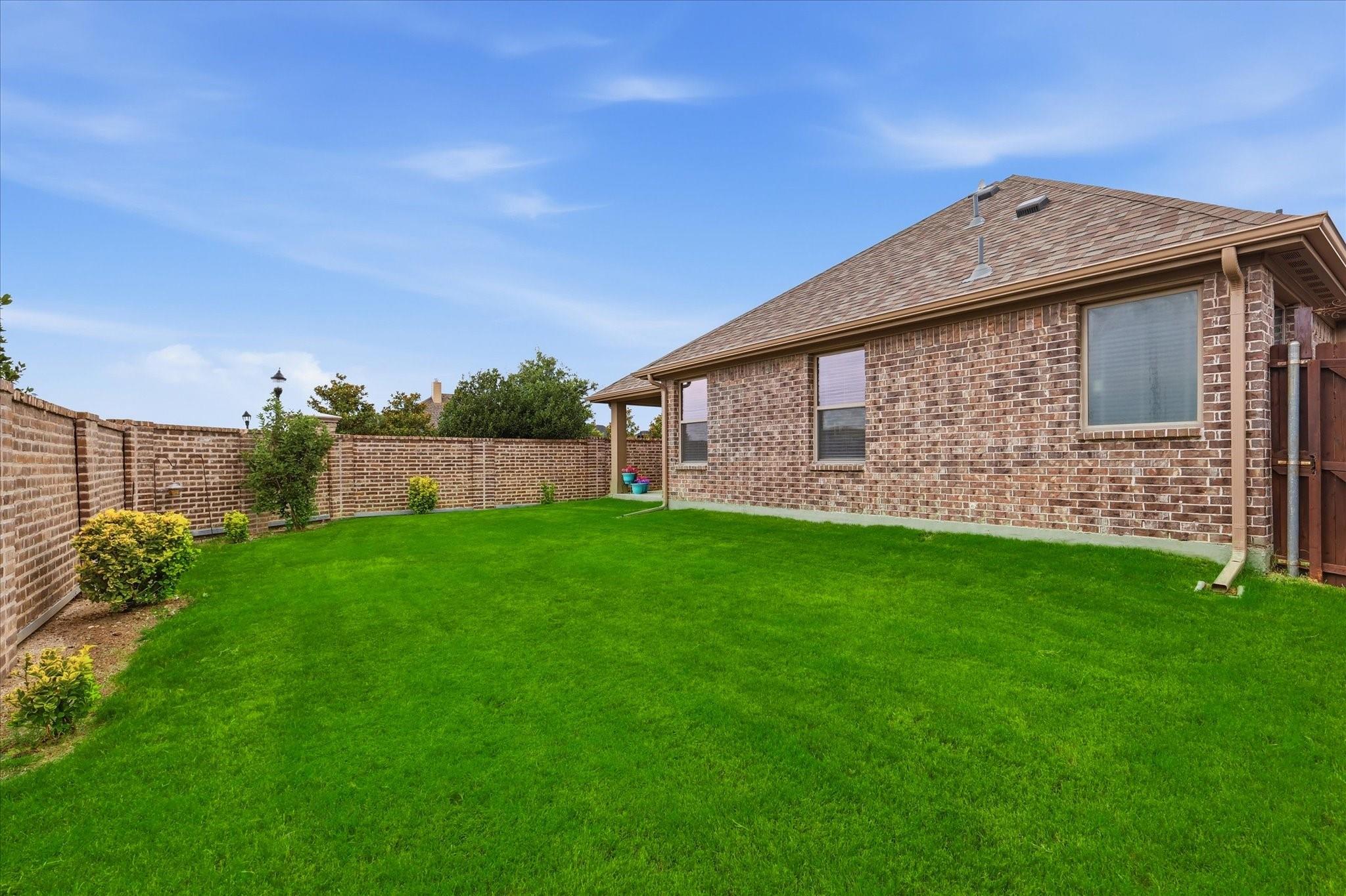 main property photo 24